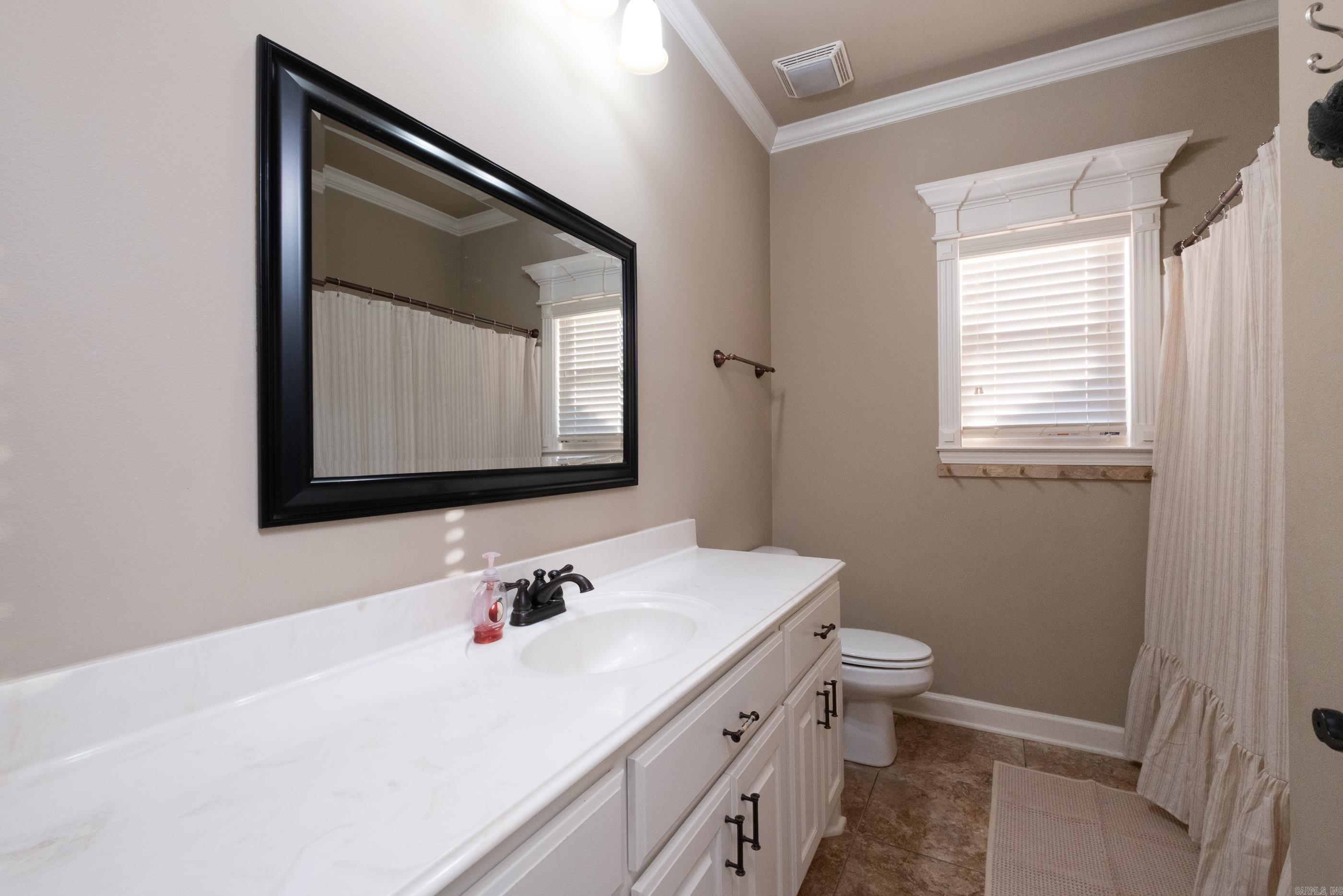 2805 Coldwater Dr  Benton, AR