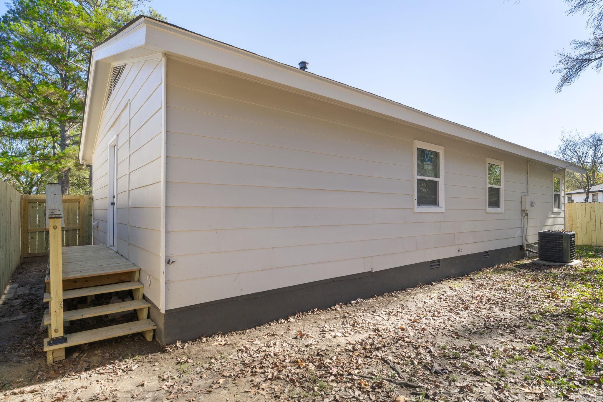 9520 Crofton  Little Rock, AR