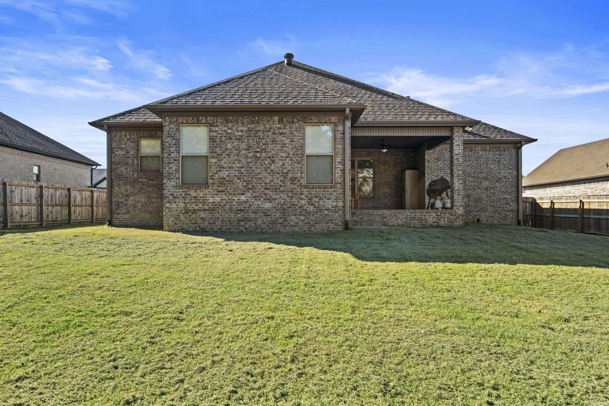9824 Oak Forest  Sherwood, AR