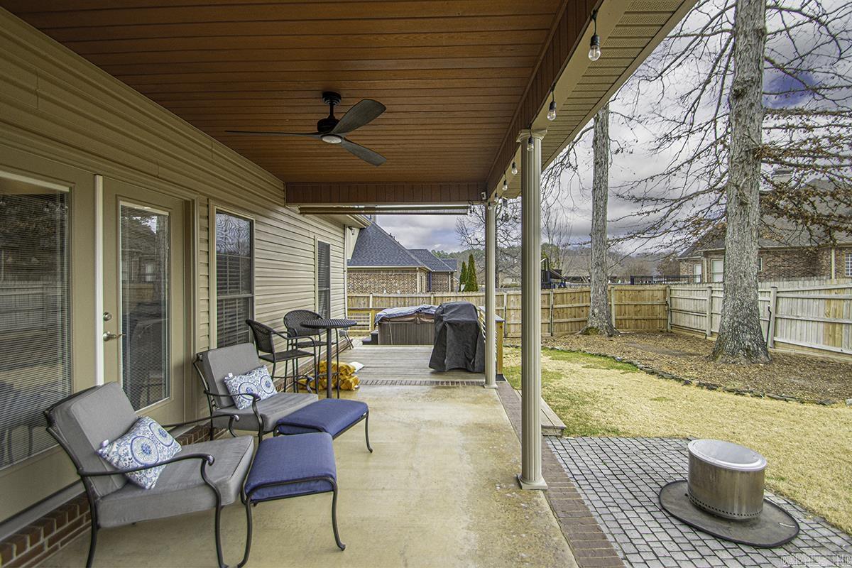 2907 SHADOW CREEK DRIVE  Benton, AR