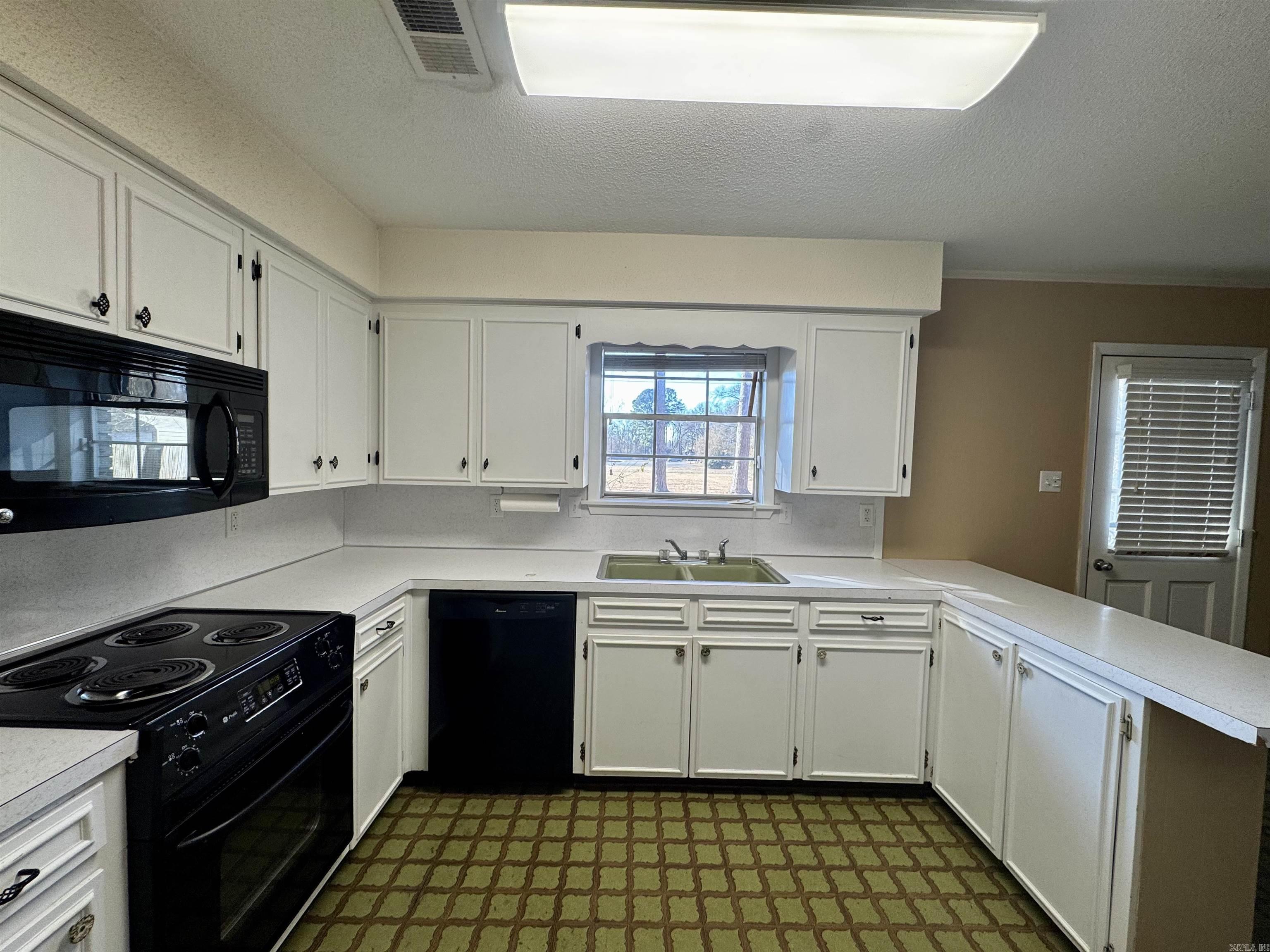 1803 Clara  Conway, AR