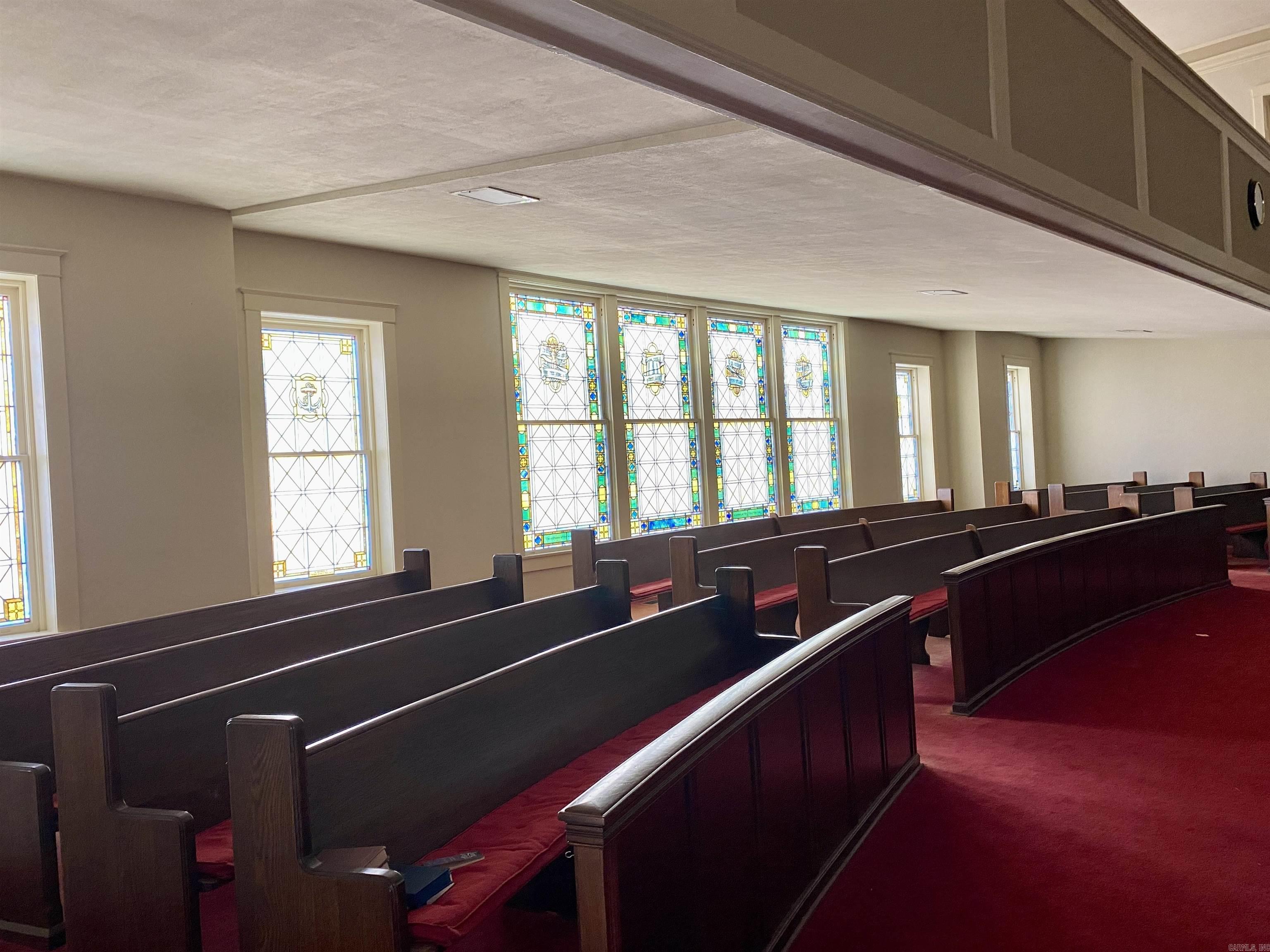 212 N College  Clarksville, AR