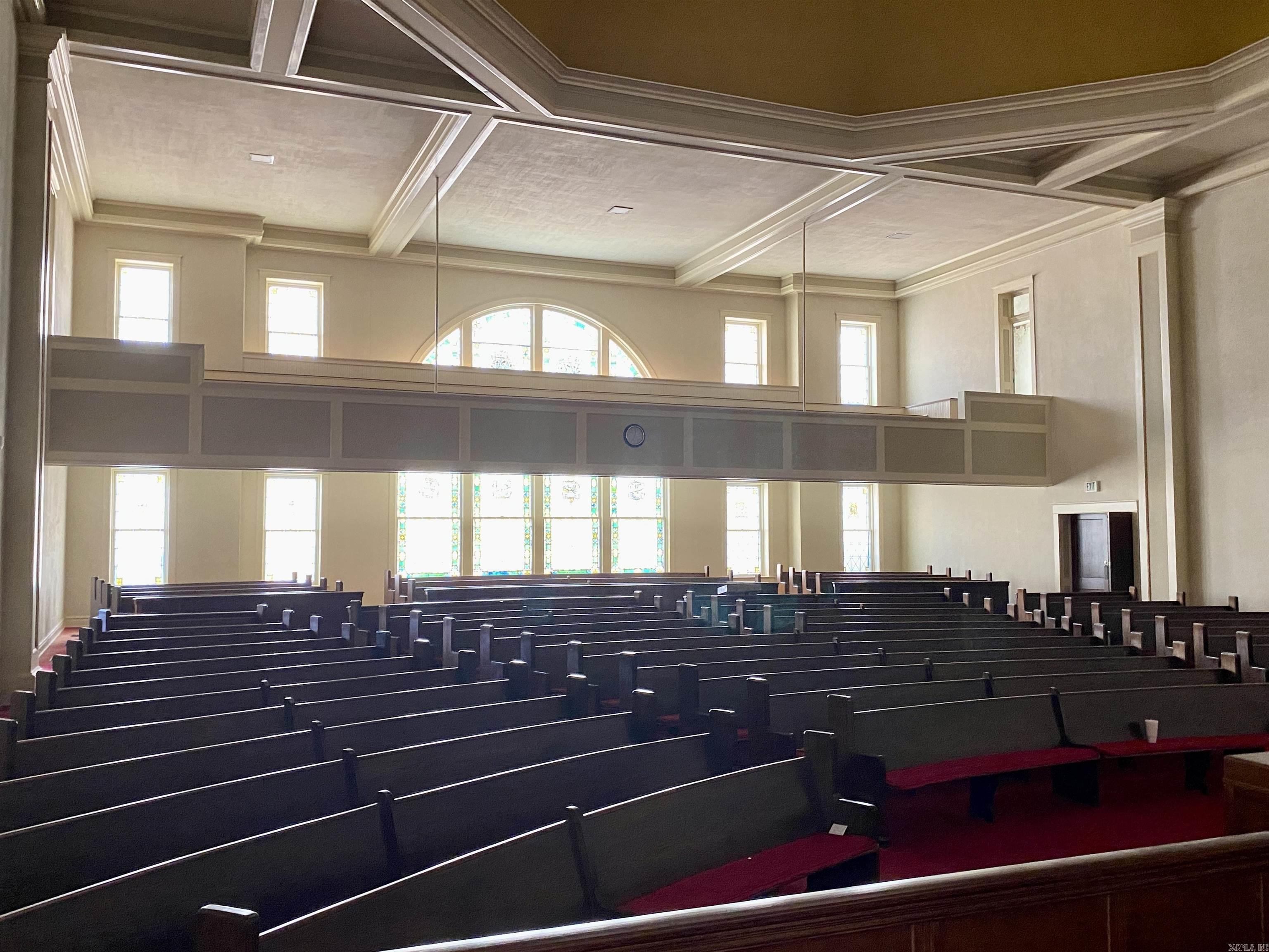 212 N College  Clarksville, AR