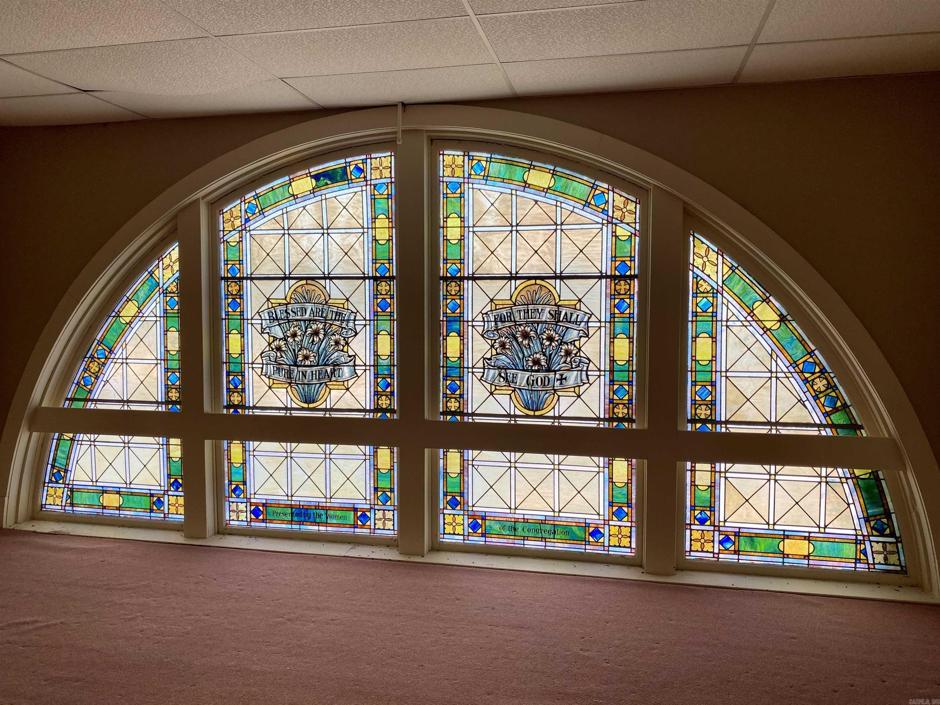 212 N College  Clarksville, AR