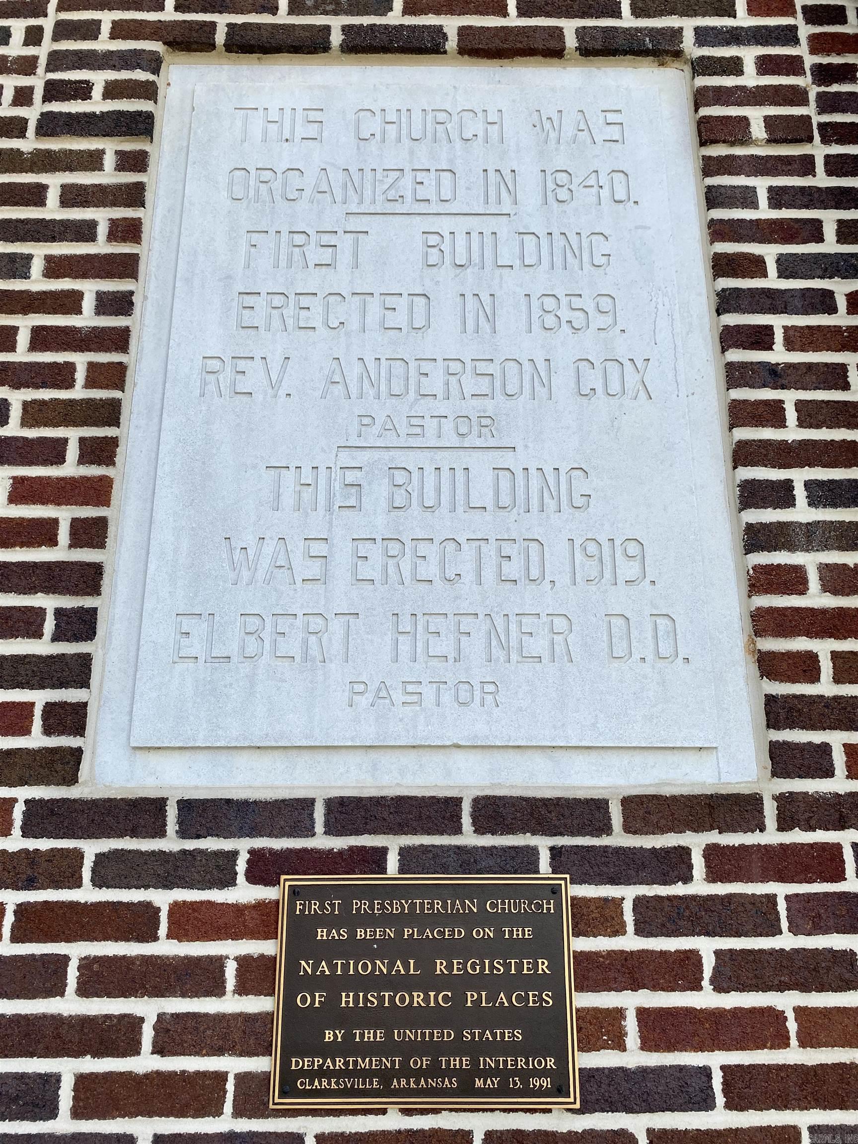 212 N College  Clarksville, AR