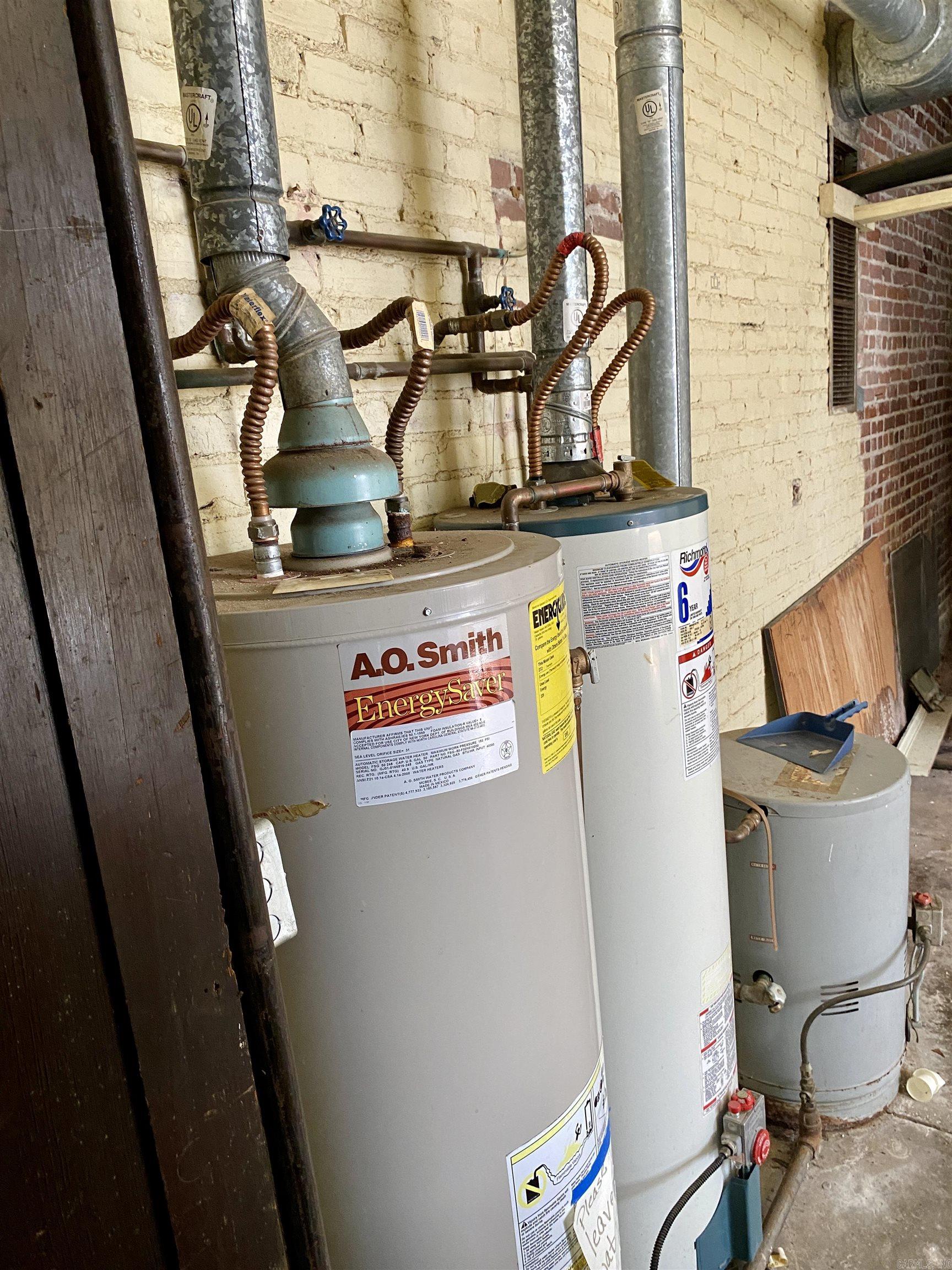 212 N College  Clarksville, AR