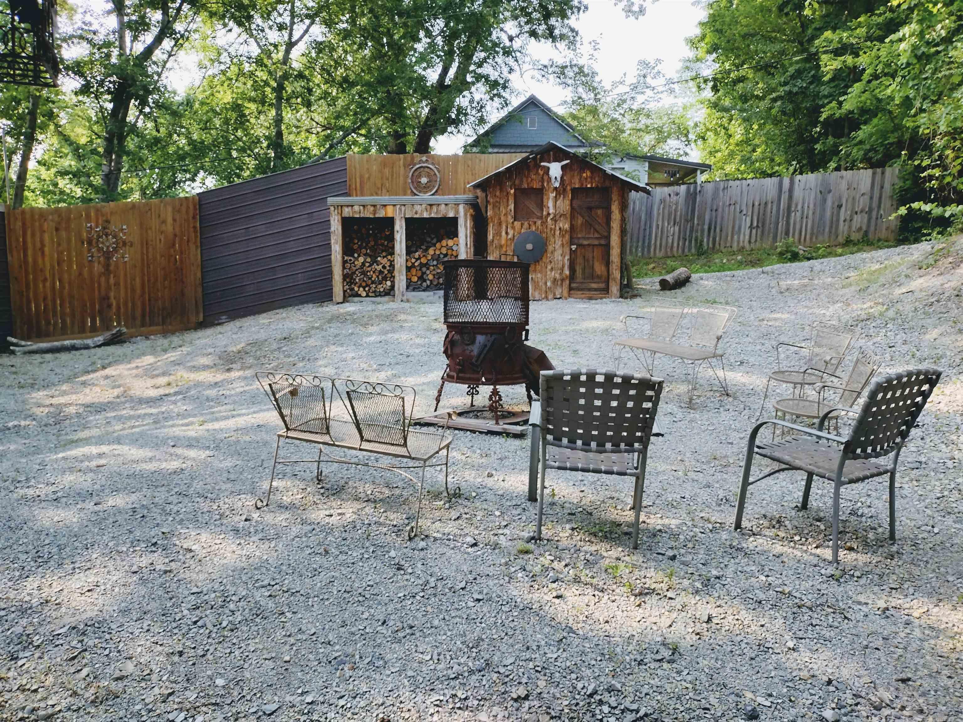 131 walnut st  Calico Rock, AR