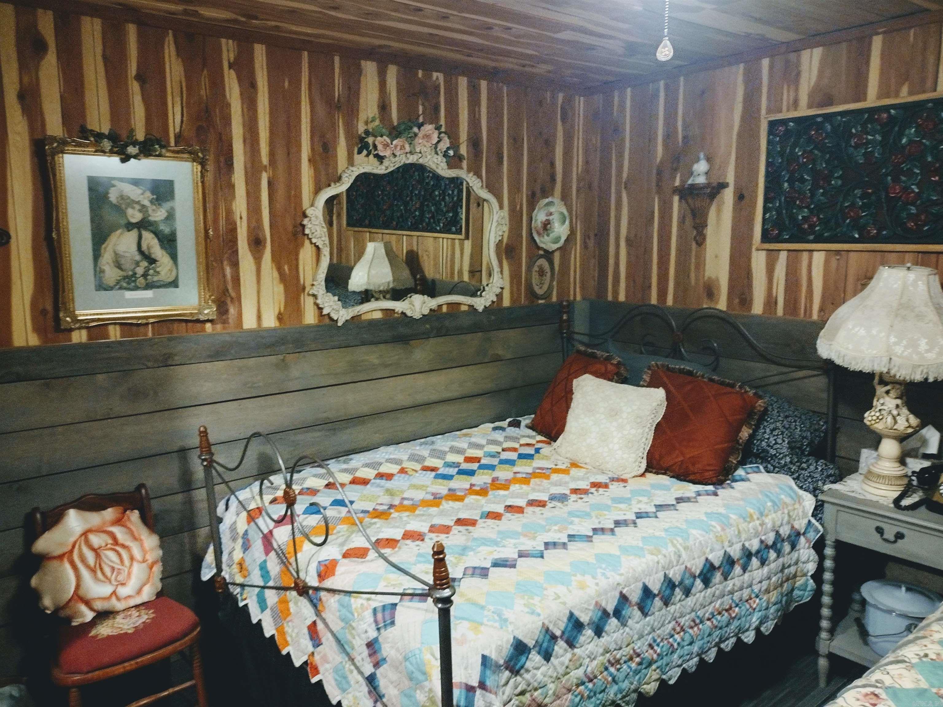 131 walnut st  Calico Rock, AR