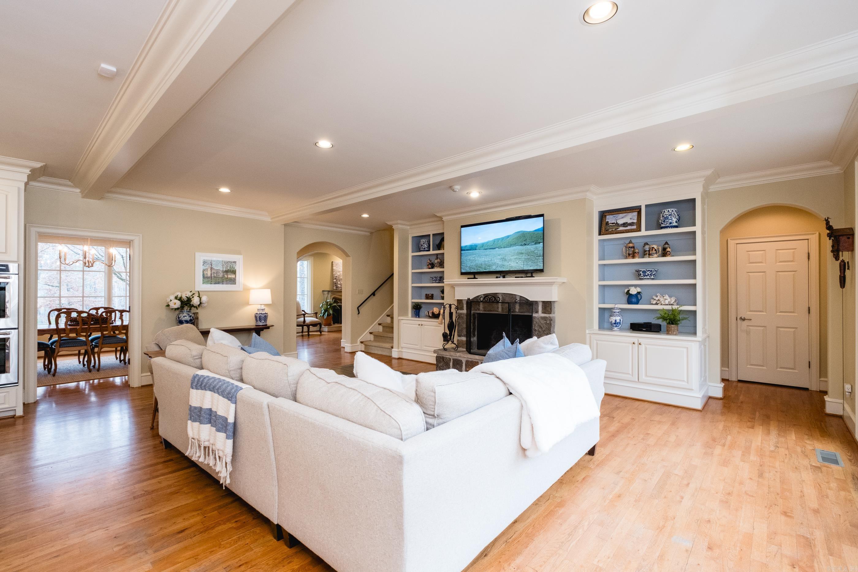 15 Somersett Drive  Roland, AR