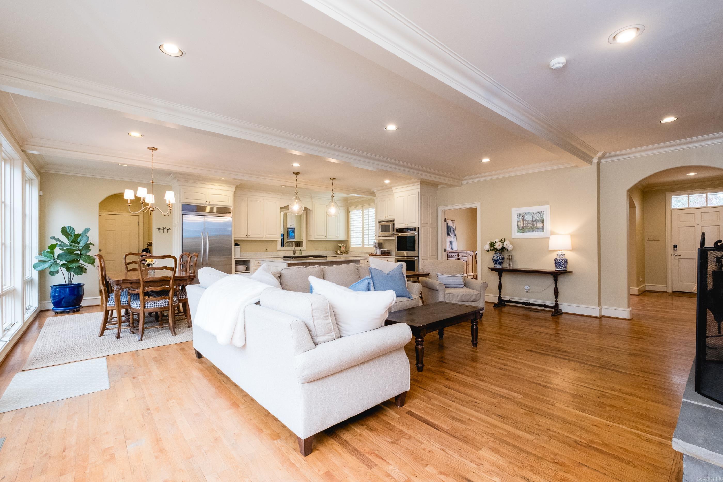 15 Somersett Drive  Roland, AR