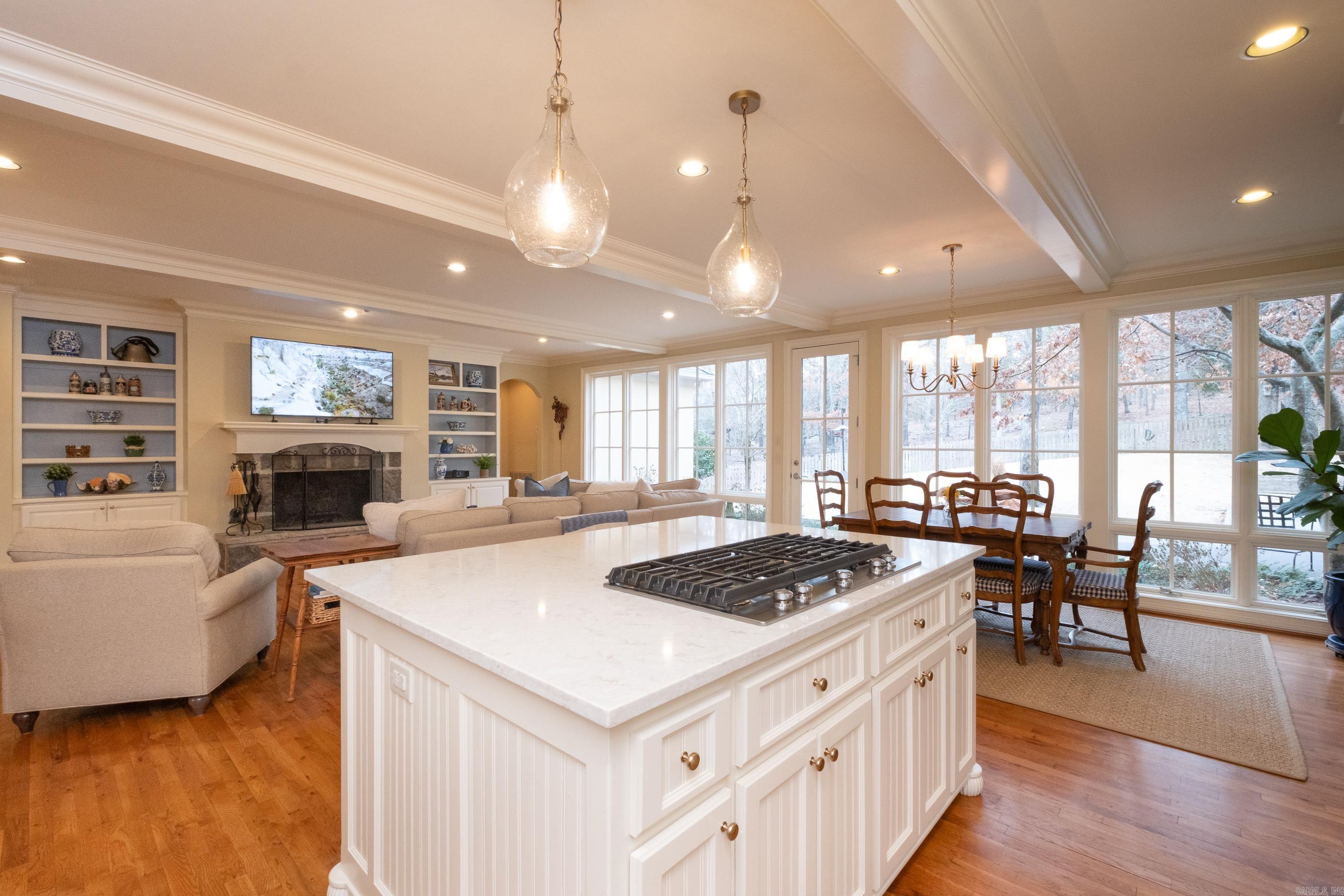 15 Somersett Drive  Roland, AR