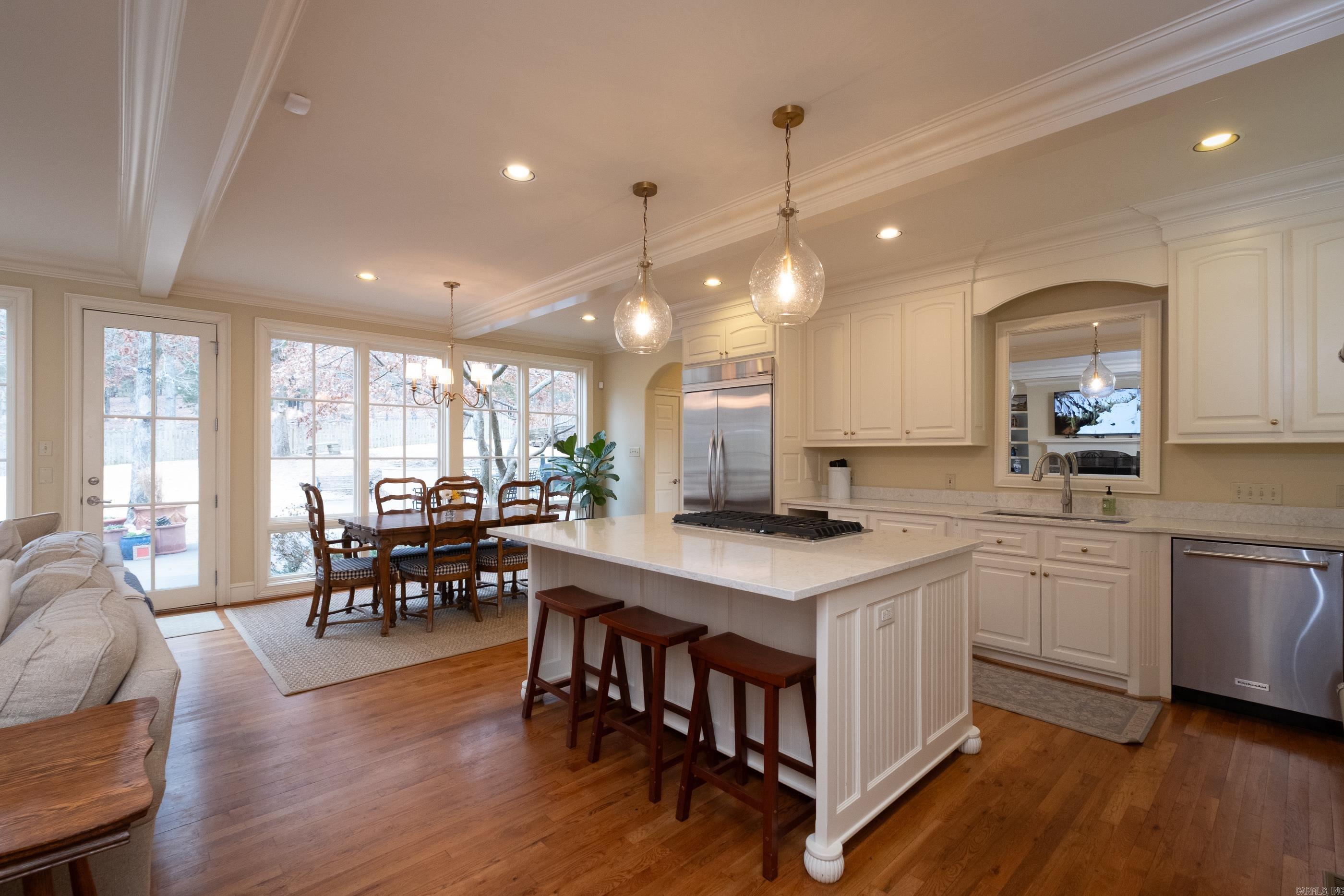 15 Somersett Drive  Roland, AR