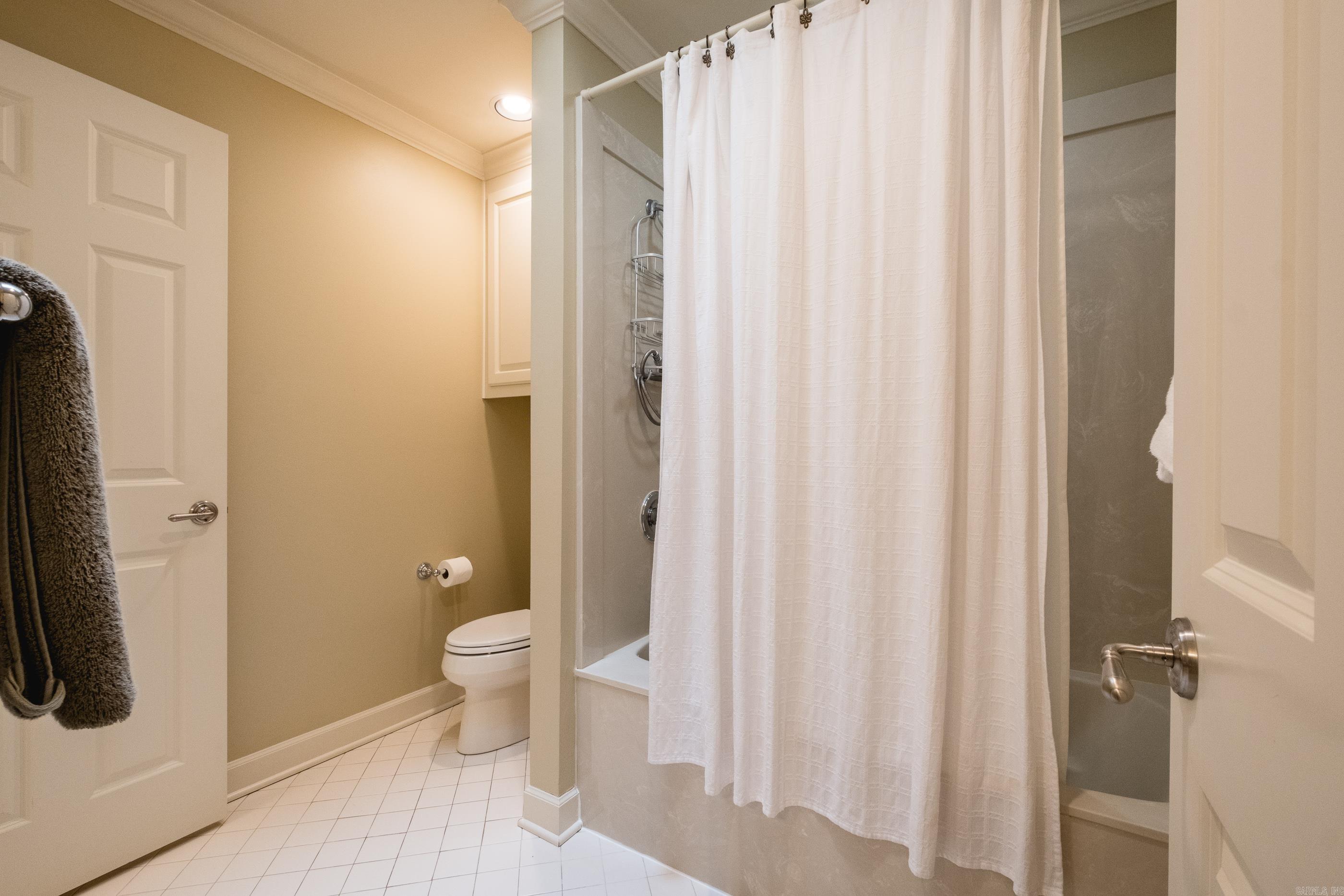 15 Somersett Drive  Roland, AR