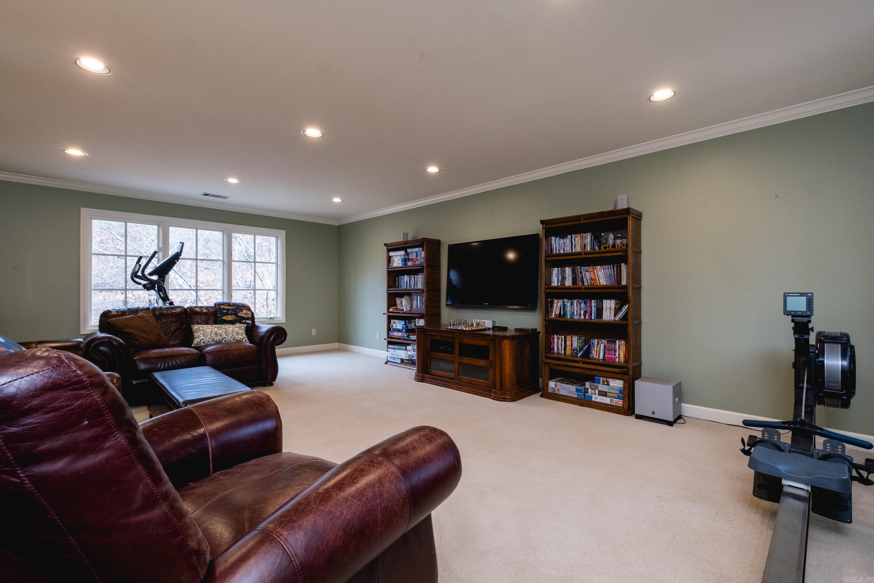 15 Somersett Drive  Roland, AR