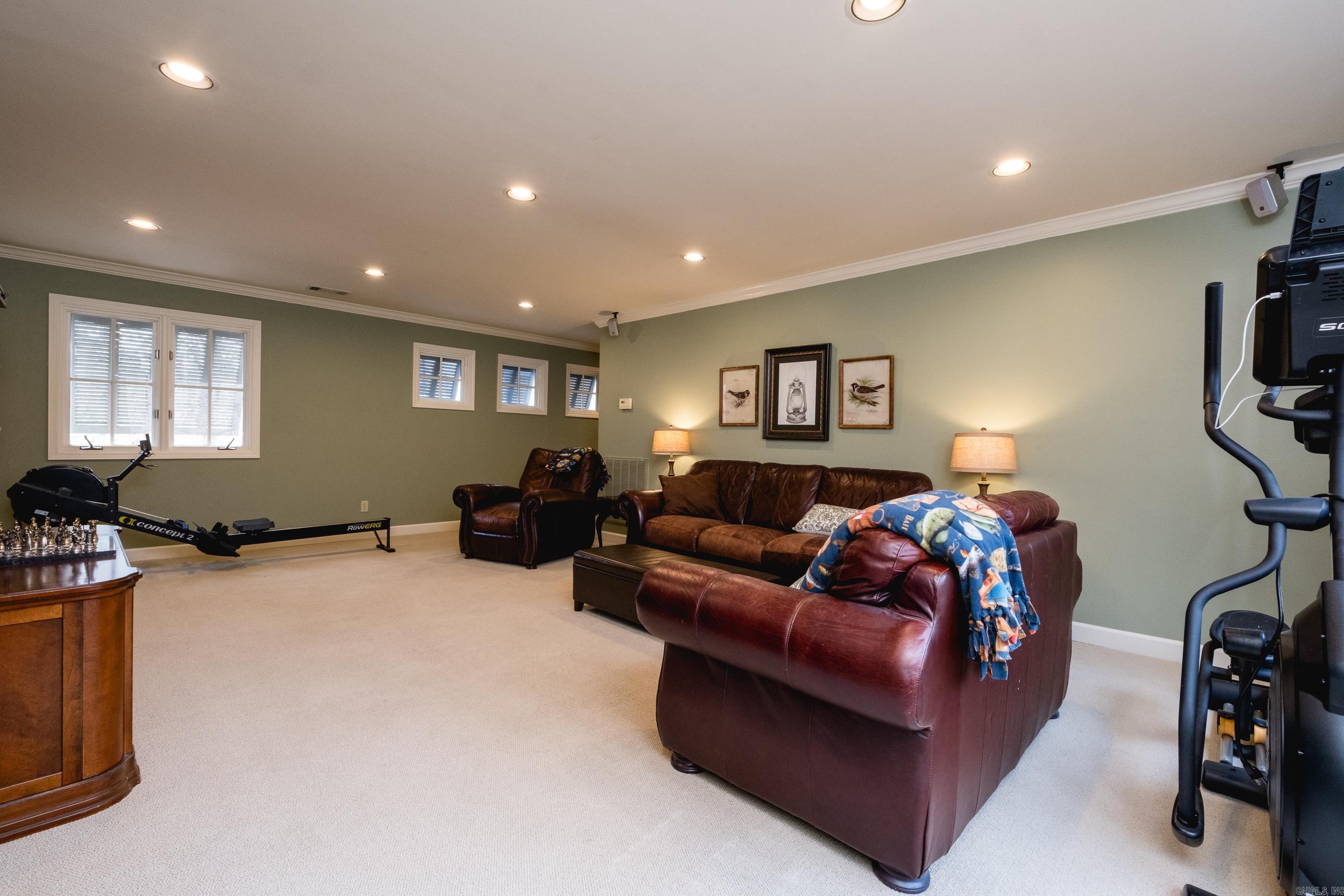 15 Somersett Drive  Roland, AR