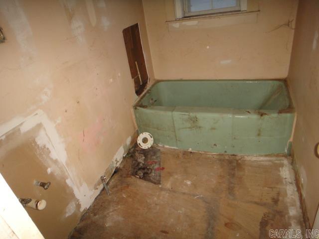 1403 Dill  Newport, AR