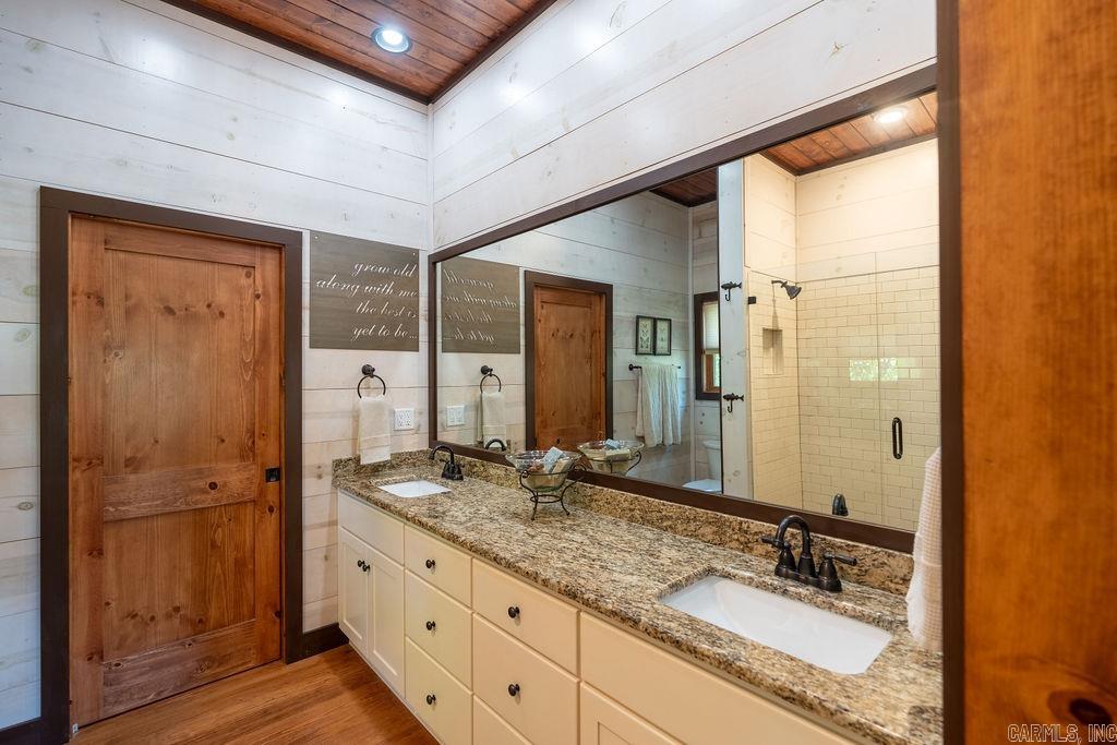 10 Redtail  Heber Springs, AR