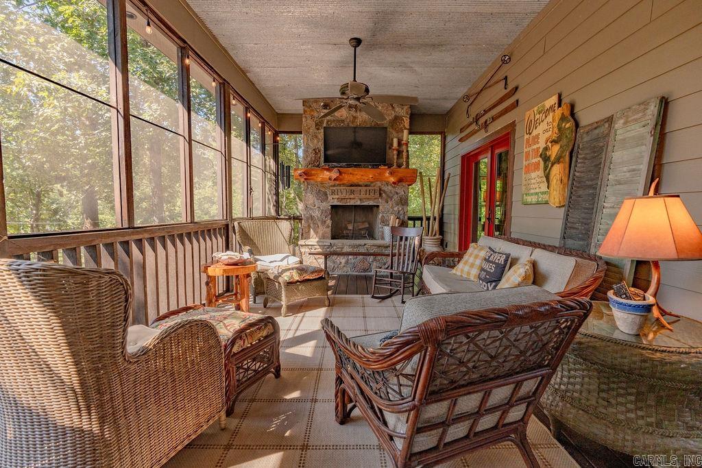 10 Redtail  Heber Springs, AR