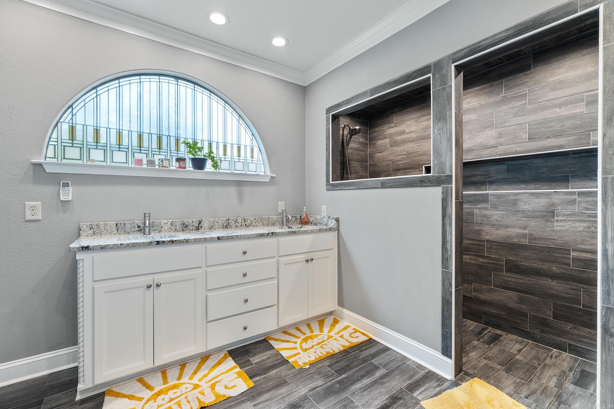 1045 Scarlett  Bauxite, AR