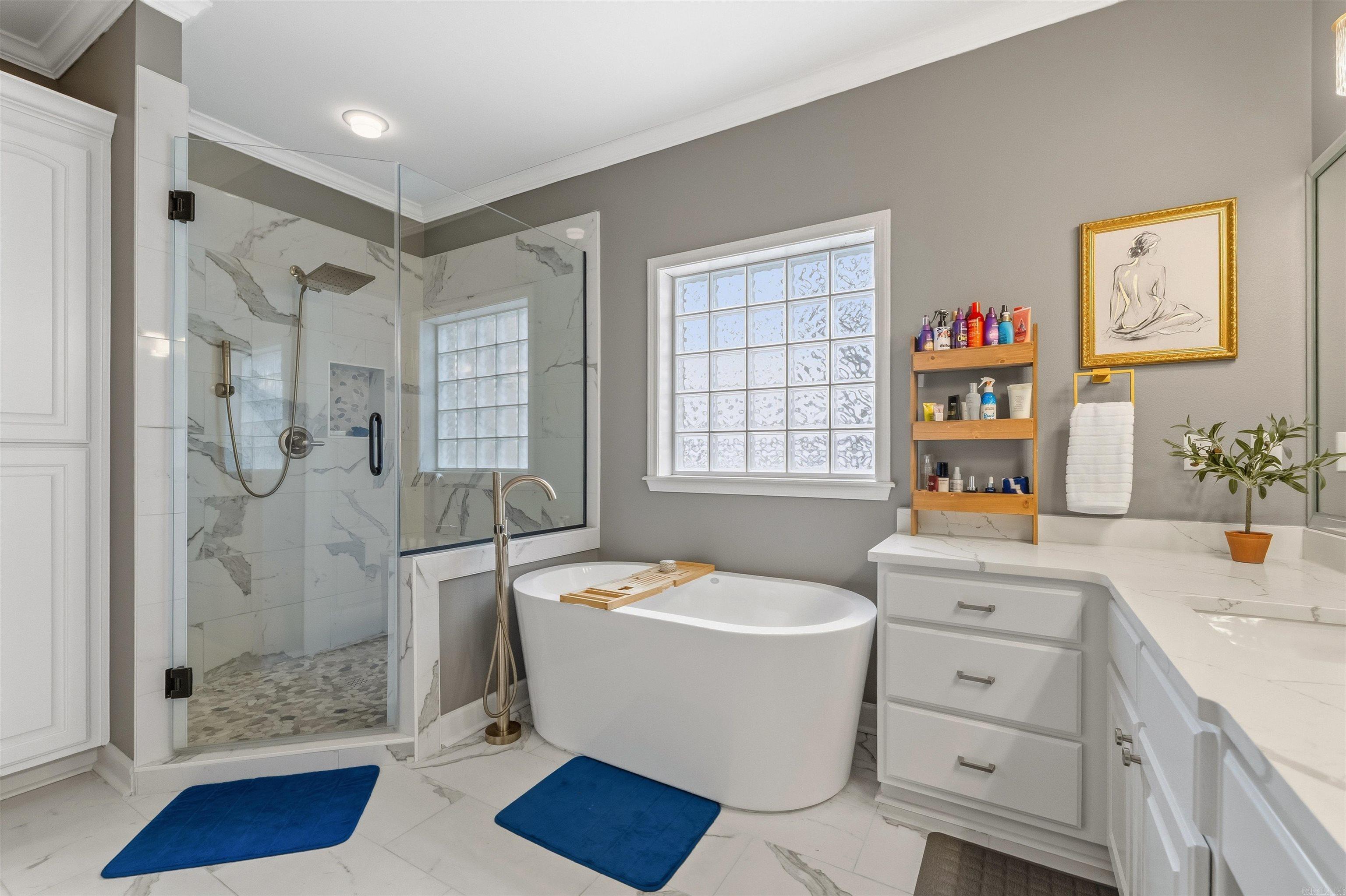 9109 Wooded Acres  Sherwood, AR