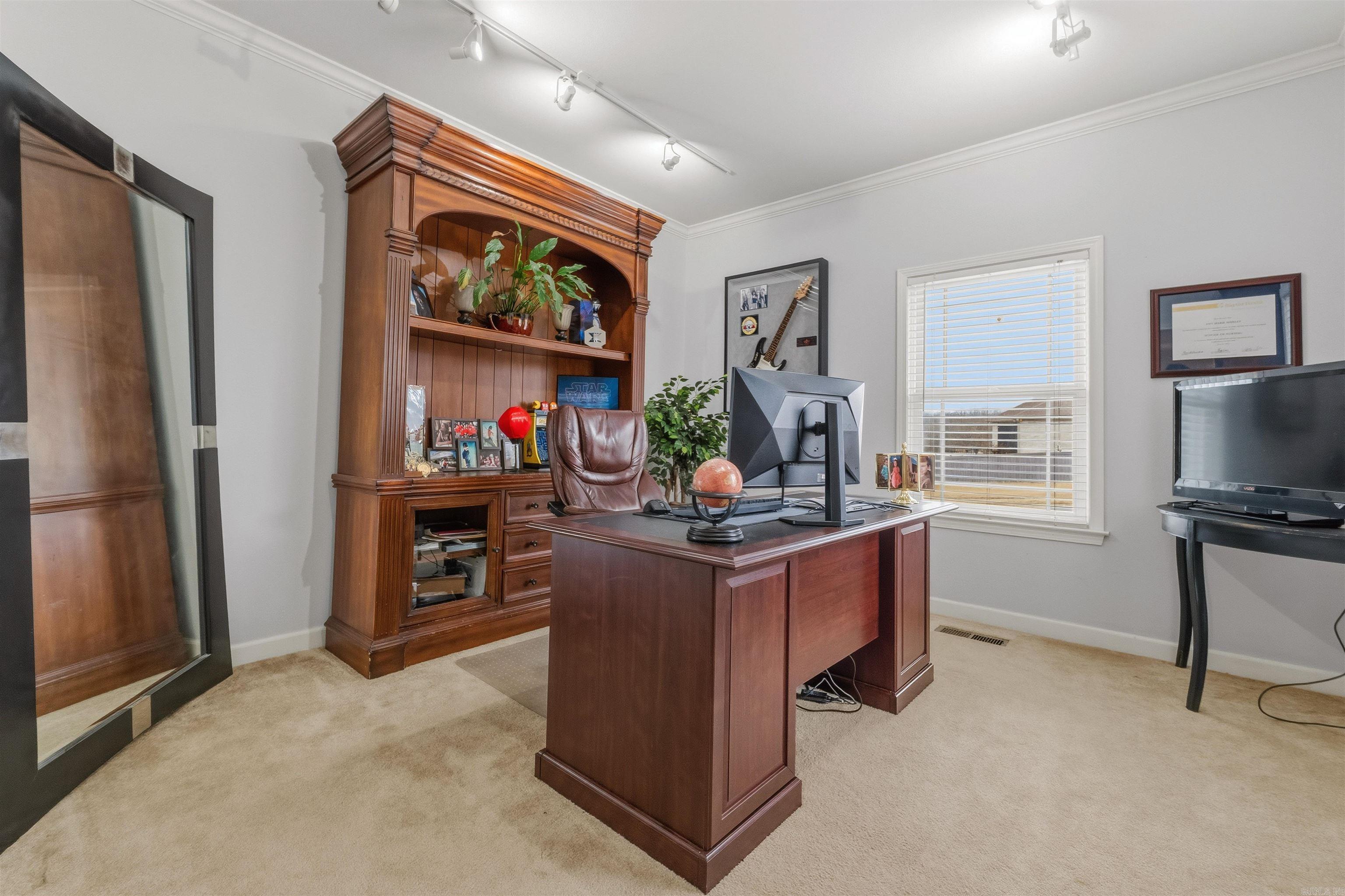 9109 Wooded Acres  Sherwood, AR