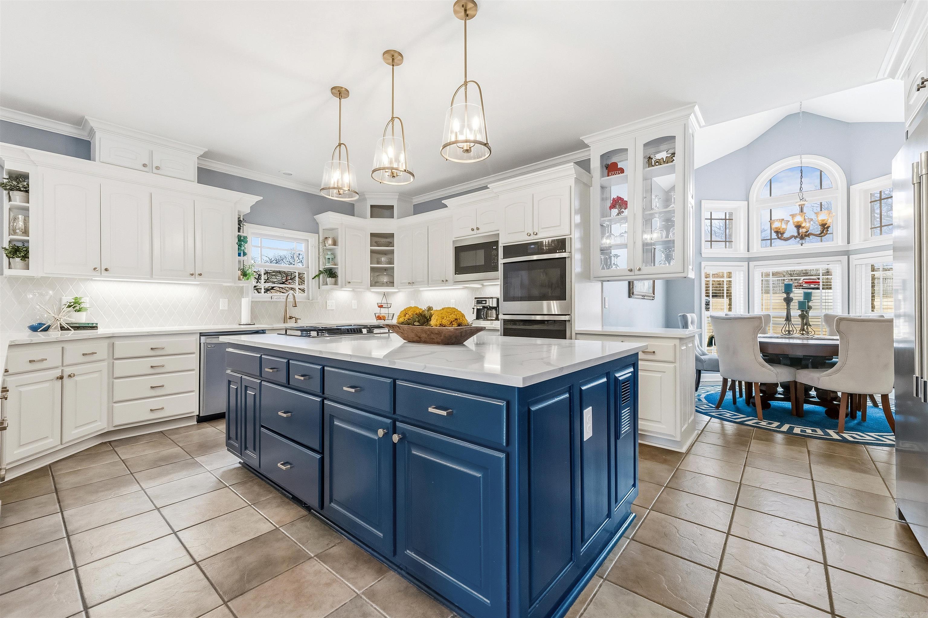 9109 Wooded Acres  Sherwood, AR