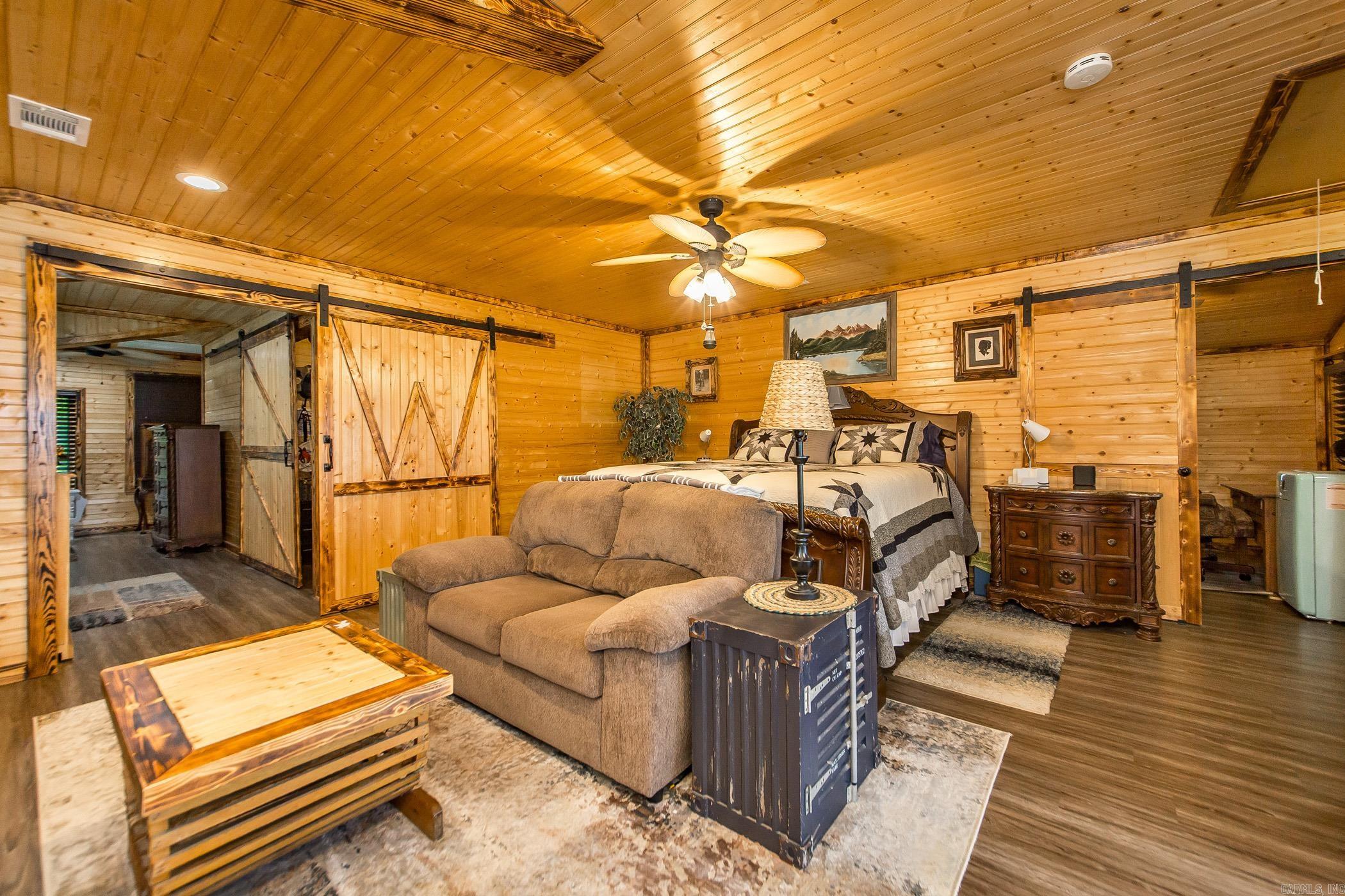 4 Long Hill Rd.  Higden, AR