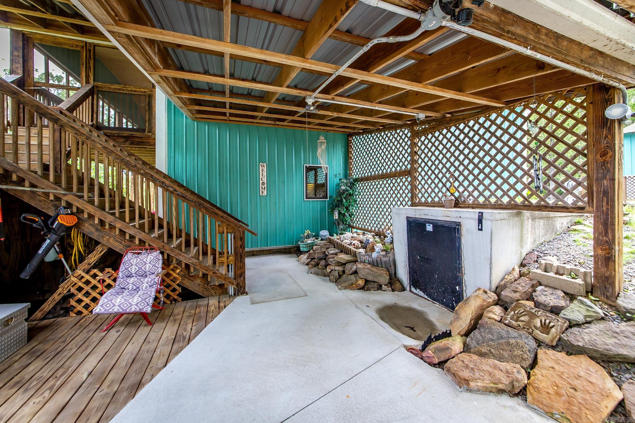 4 Long Hill Rd.  Higden, AR