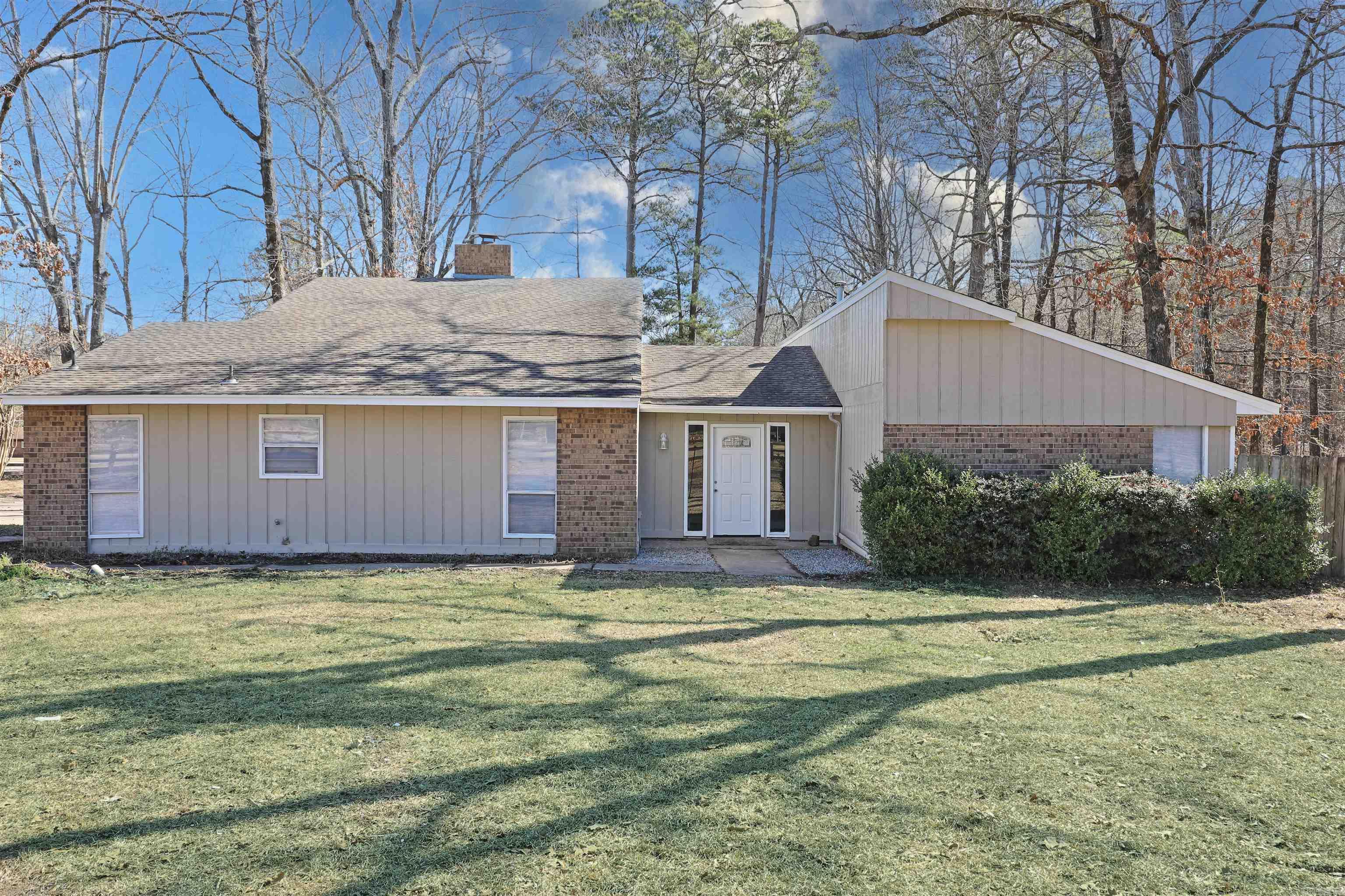 6601 Twin Oaks  Pine Bluff, AR