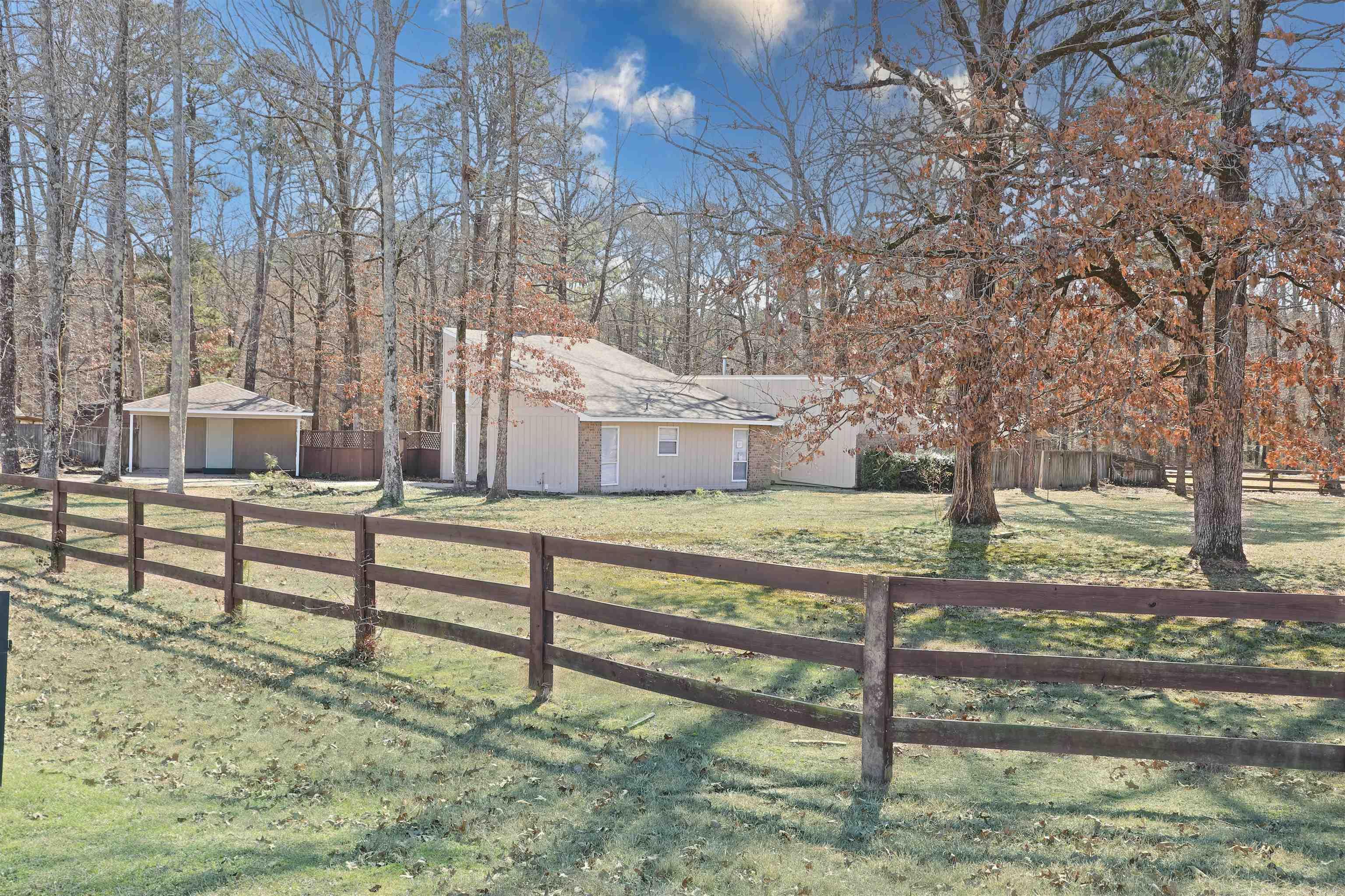 6601 Twin Oaks  Pine Bluff, AR