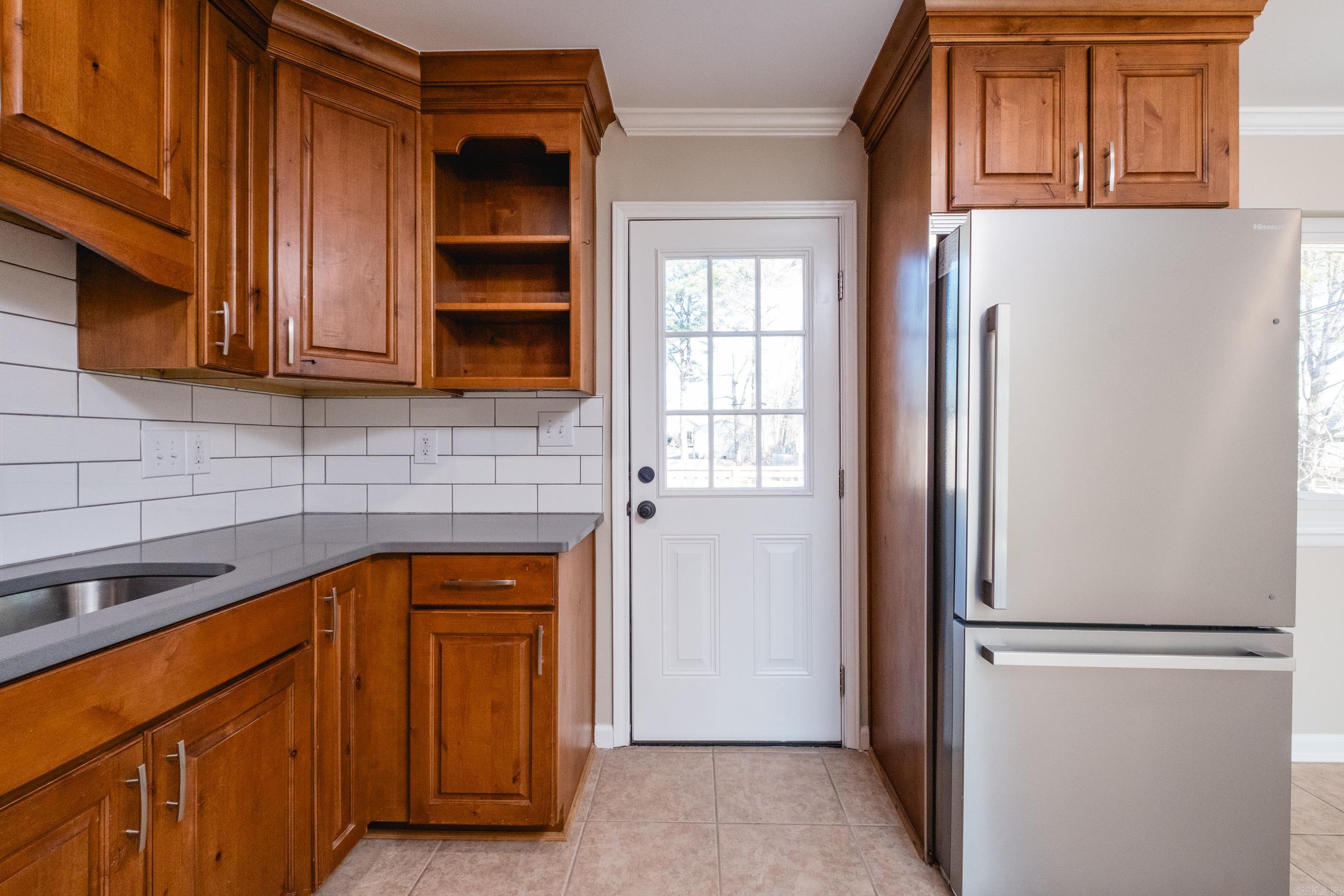 1811 E Lakeview  Benton, AR