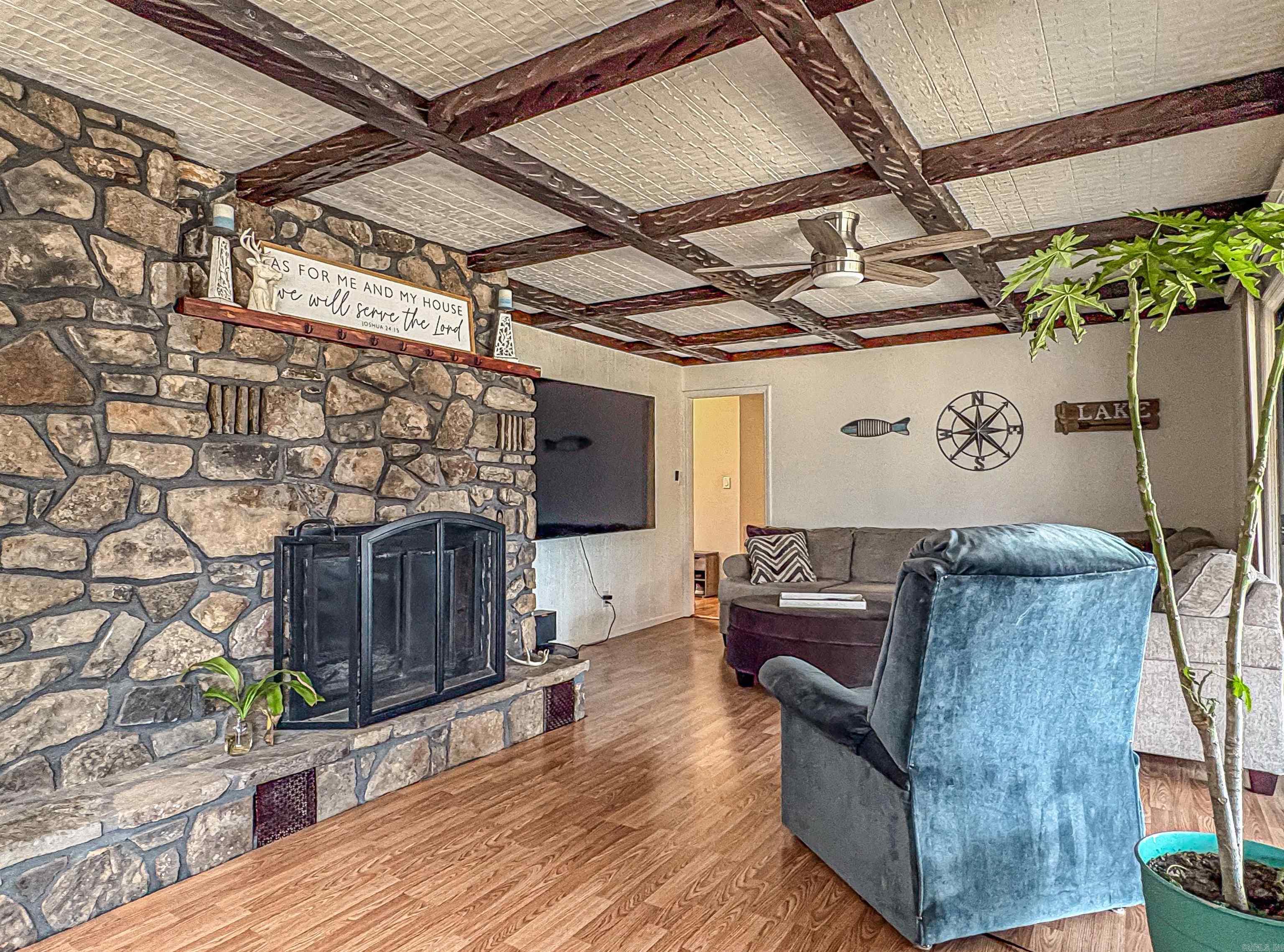 216 MC 8077  Flippin, AR