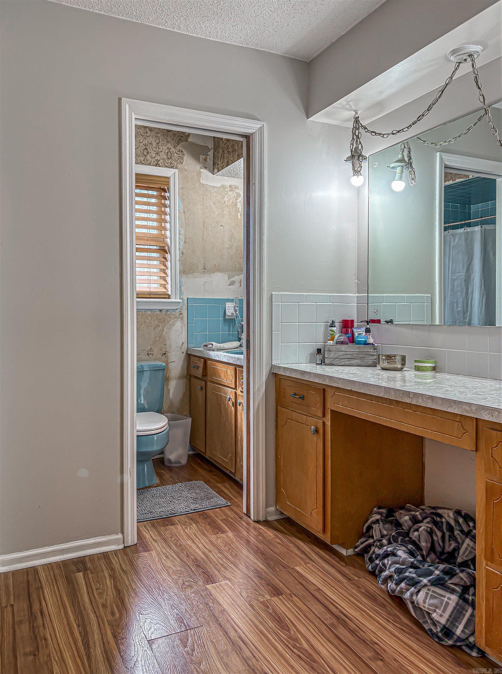 216 MC 8077  Flippin, AR