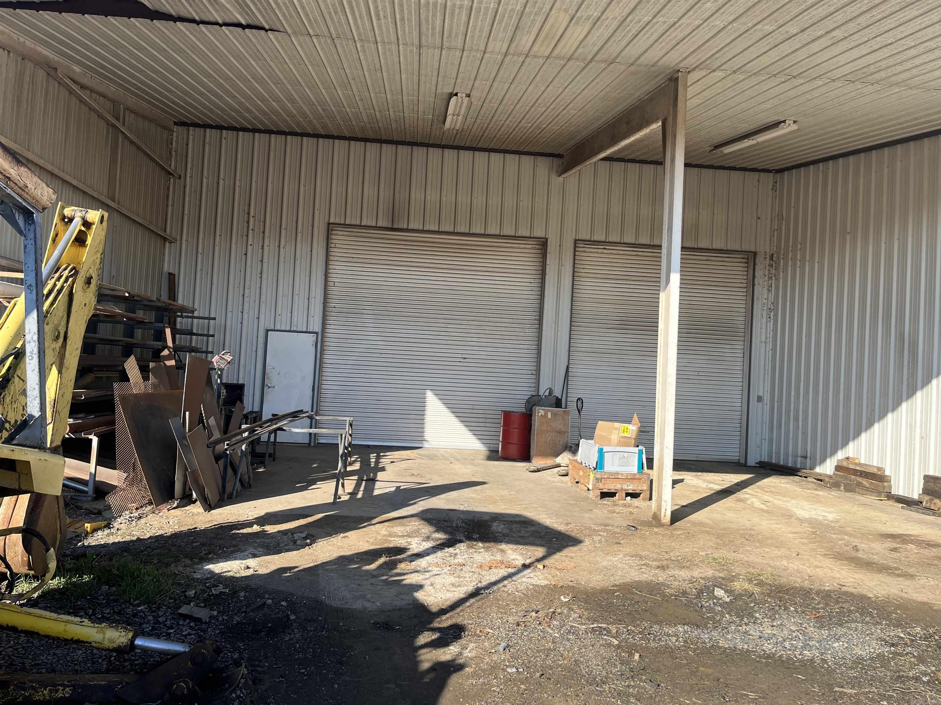 2642 N Hwy 71  Mena, AR