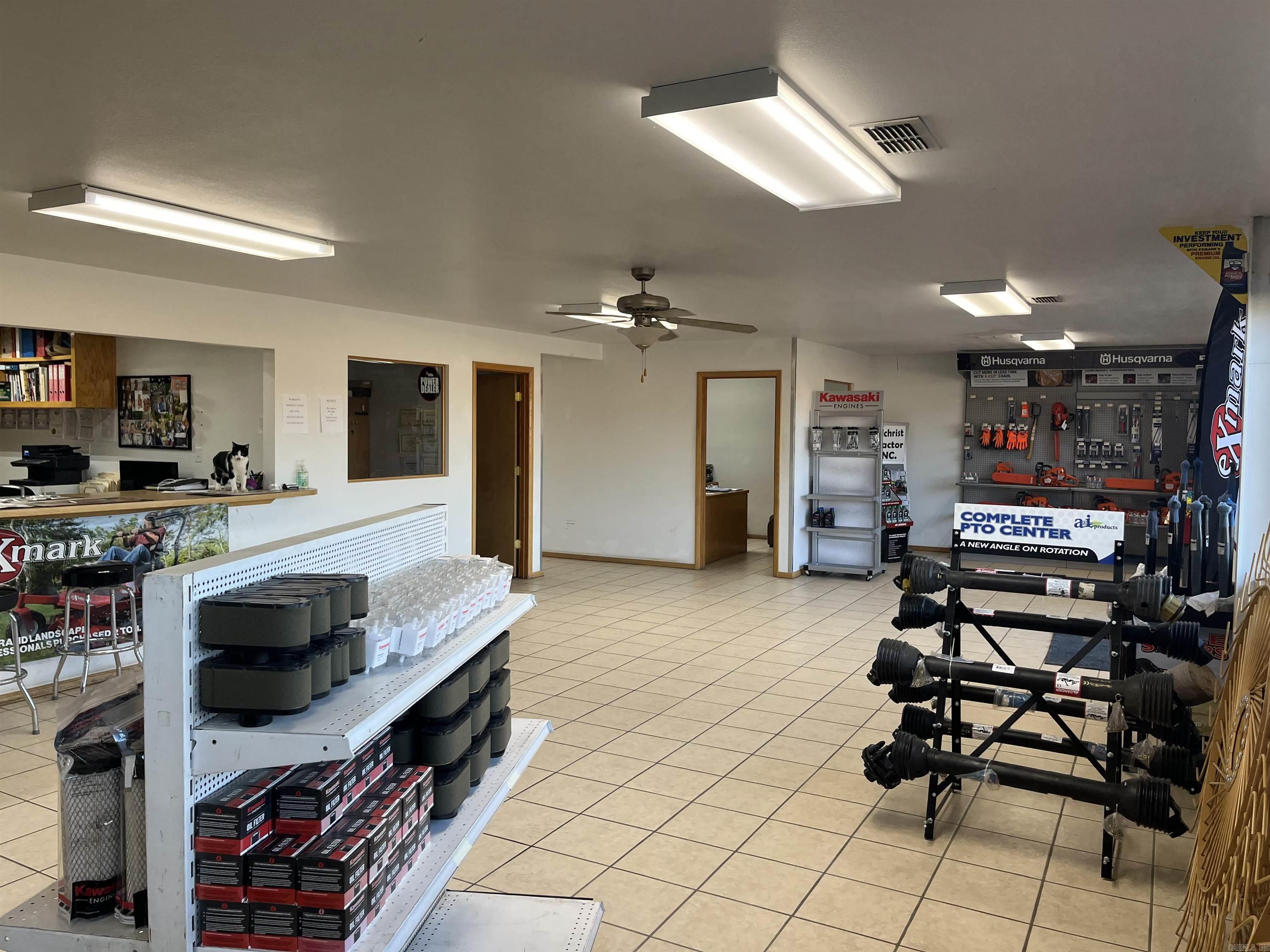 2642 N Hwy 71  Mena, AR