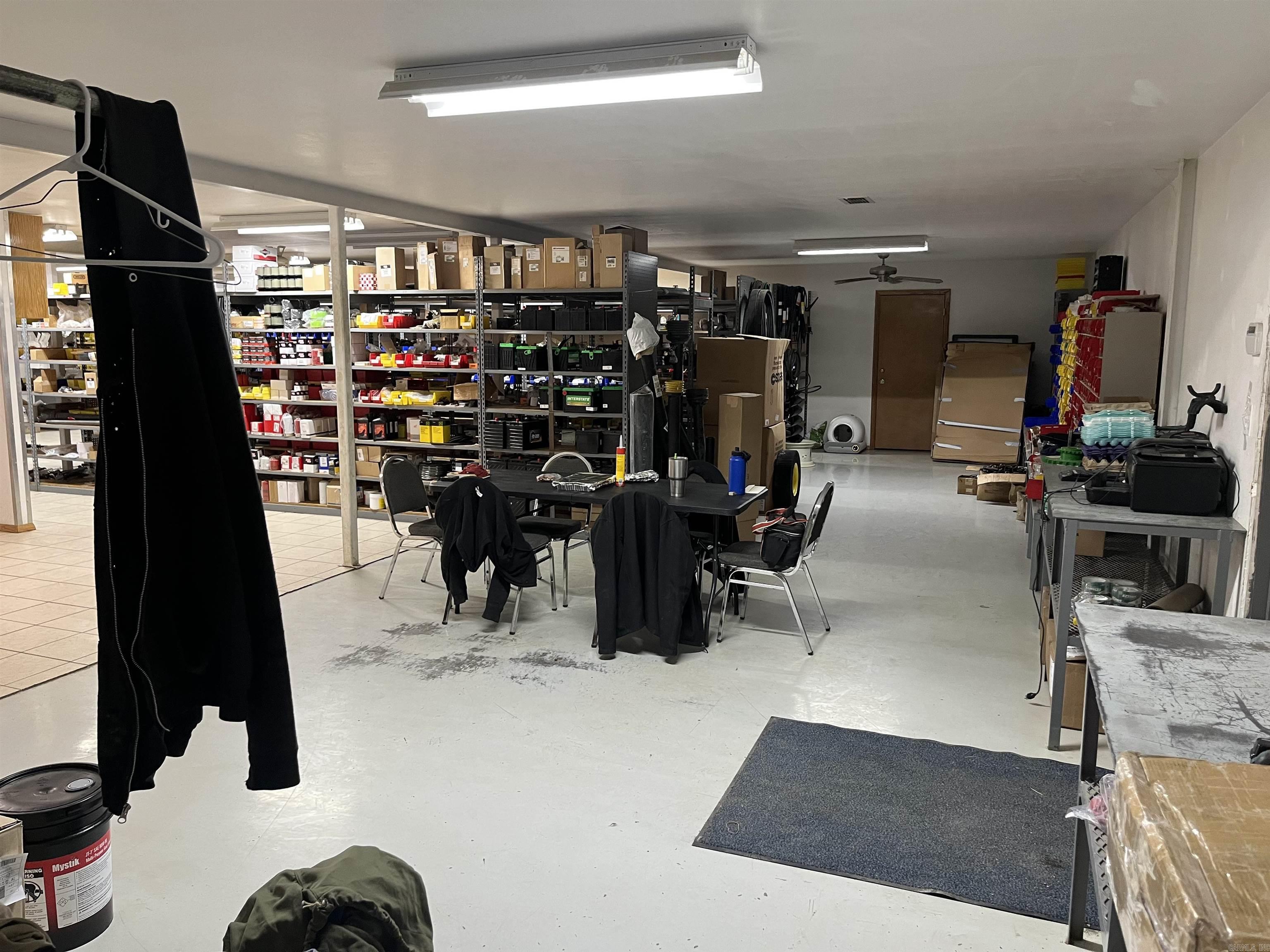 2642 N Hwy 71  Mena, AR