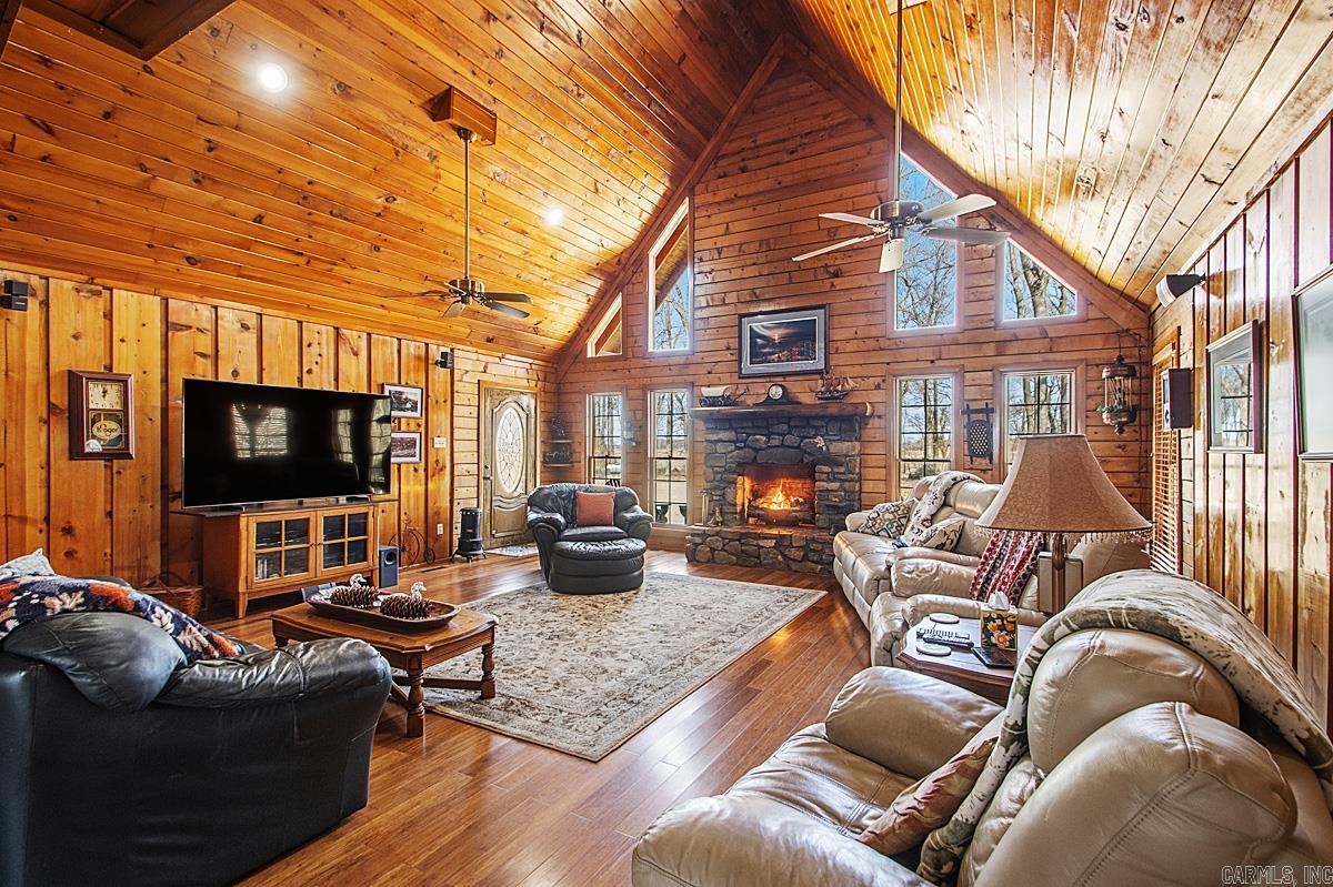 335 Old Dirt Road  England, AR