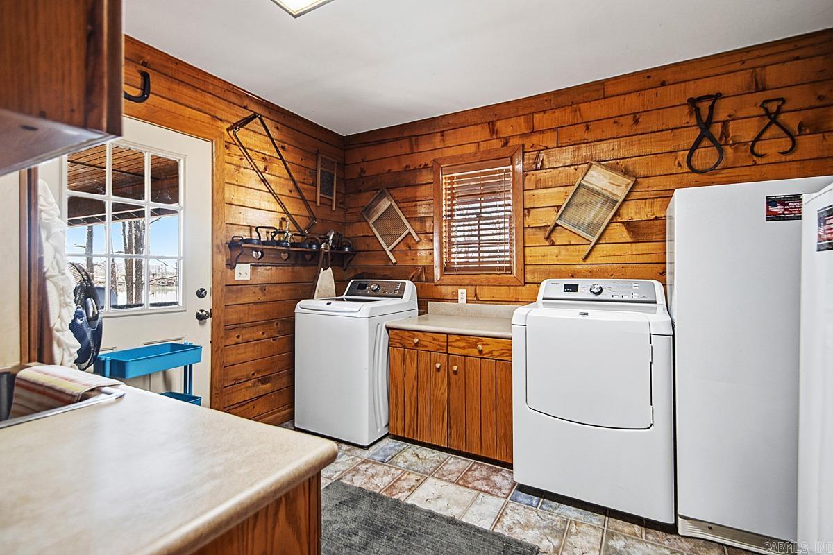 335 Old Dirt Road  England, AR