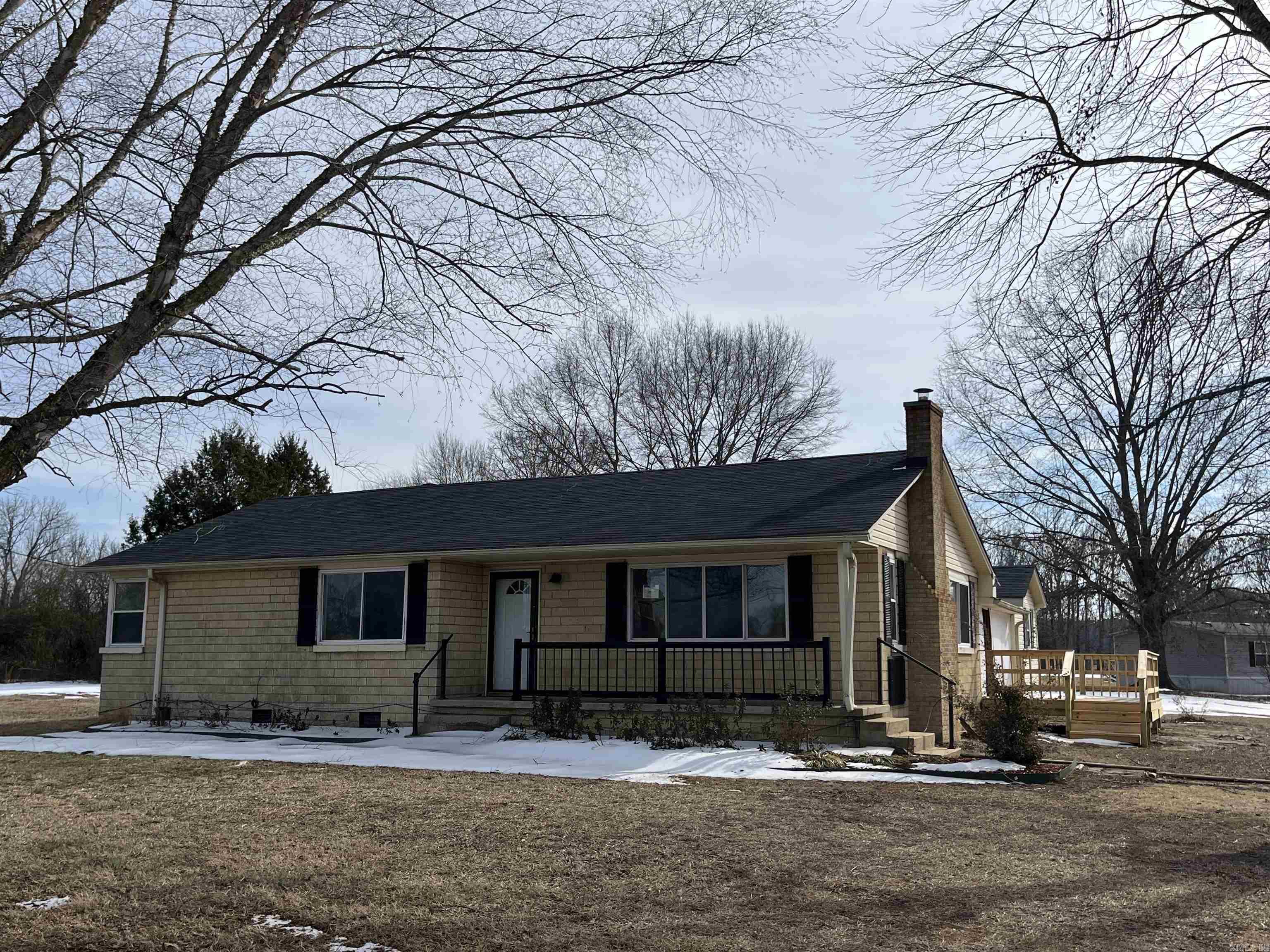 1957 Hwy 236 E  Lonoke, AR