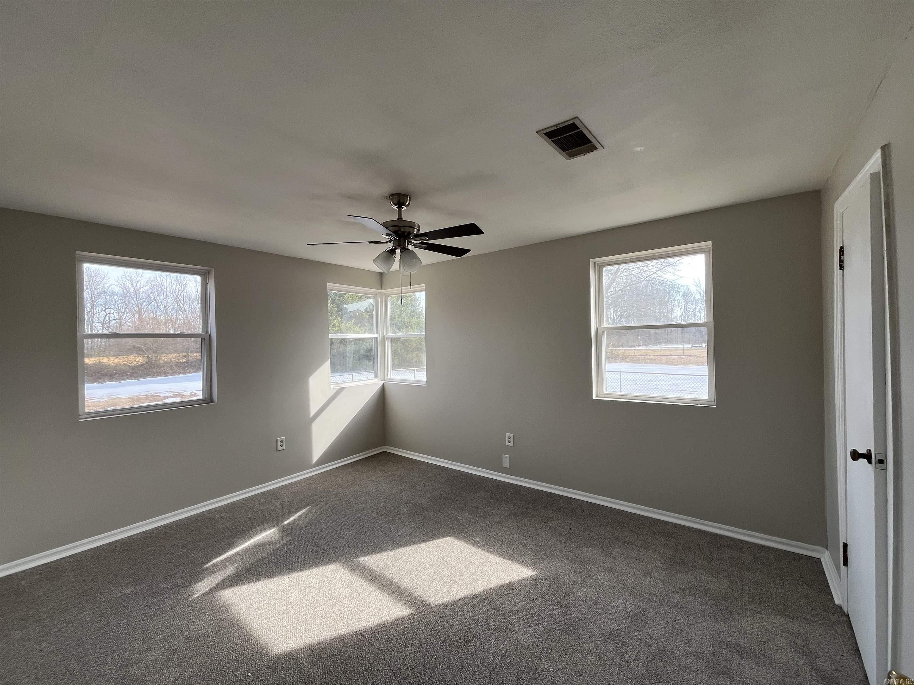 1957 Hwy 236 E  Lonoke, AR