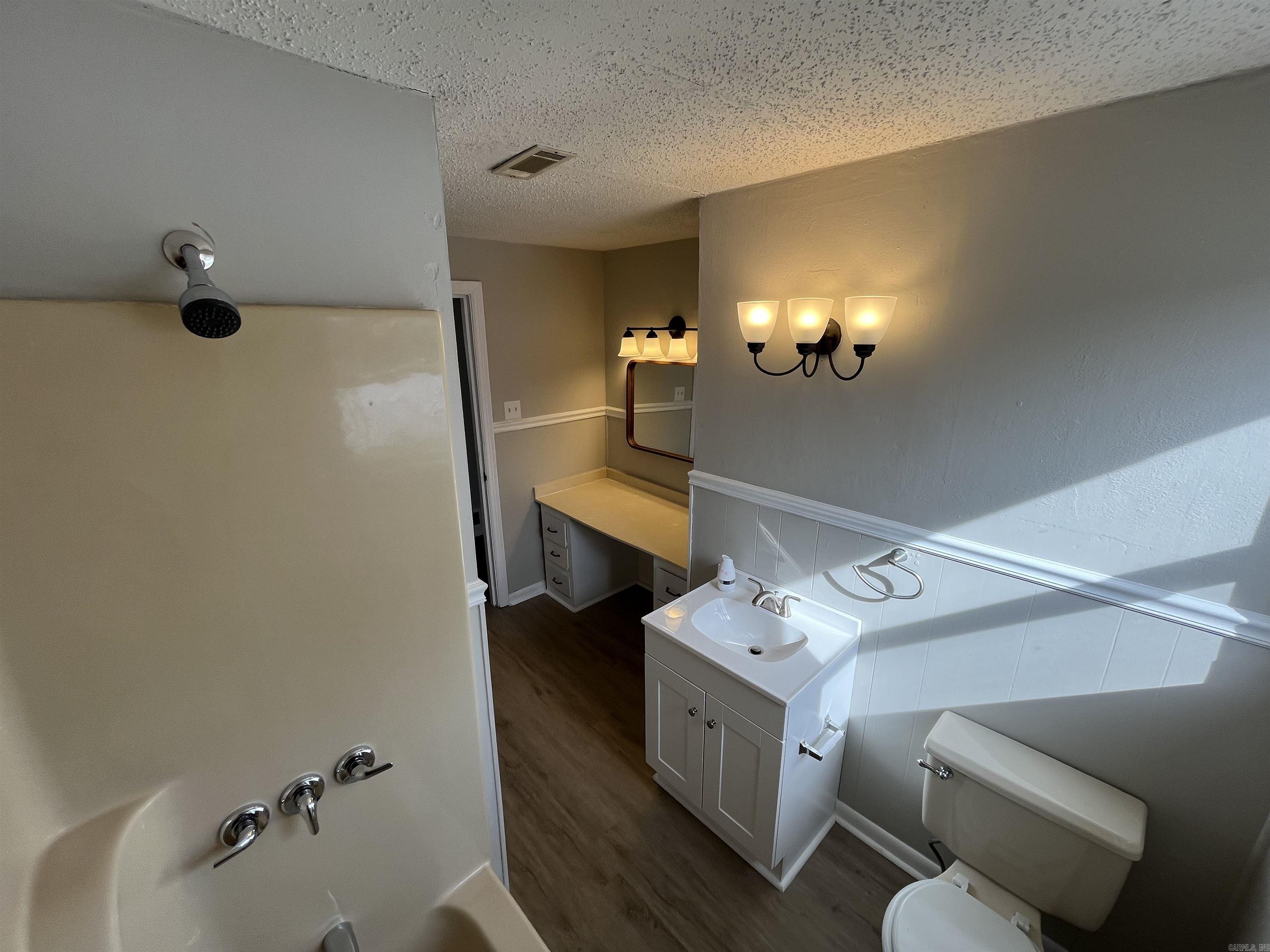 1957 Hwy 236 E  Lonoke, AR