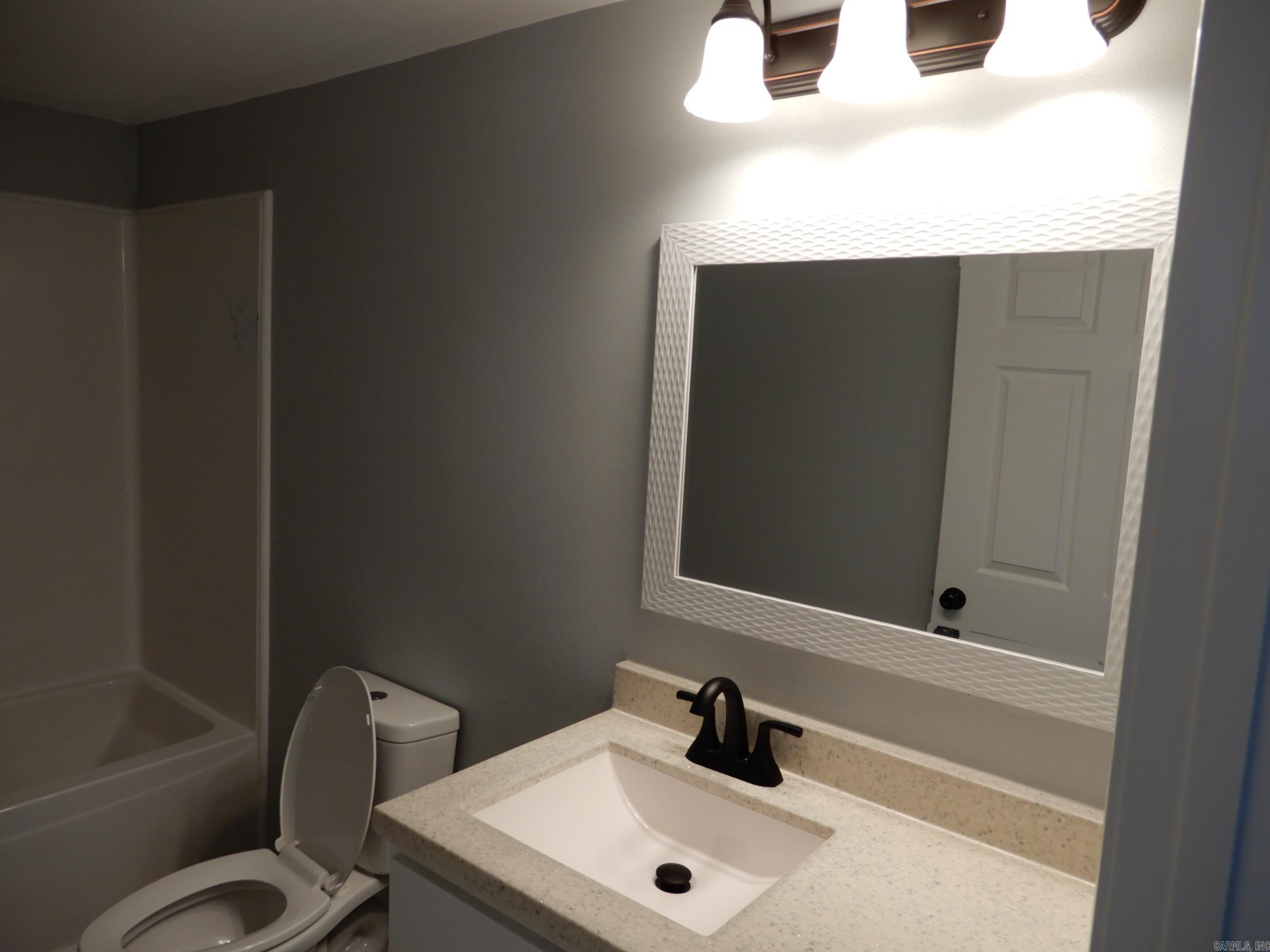 107 N Wilks  McRae, AR