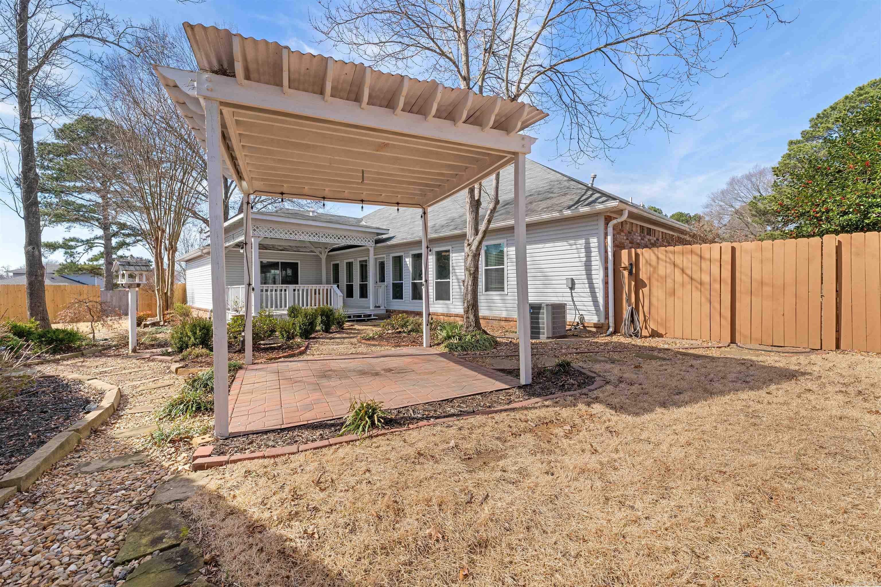 1 Club Ct  Jacksonville, AR