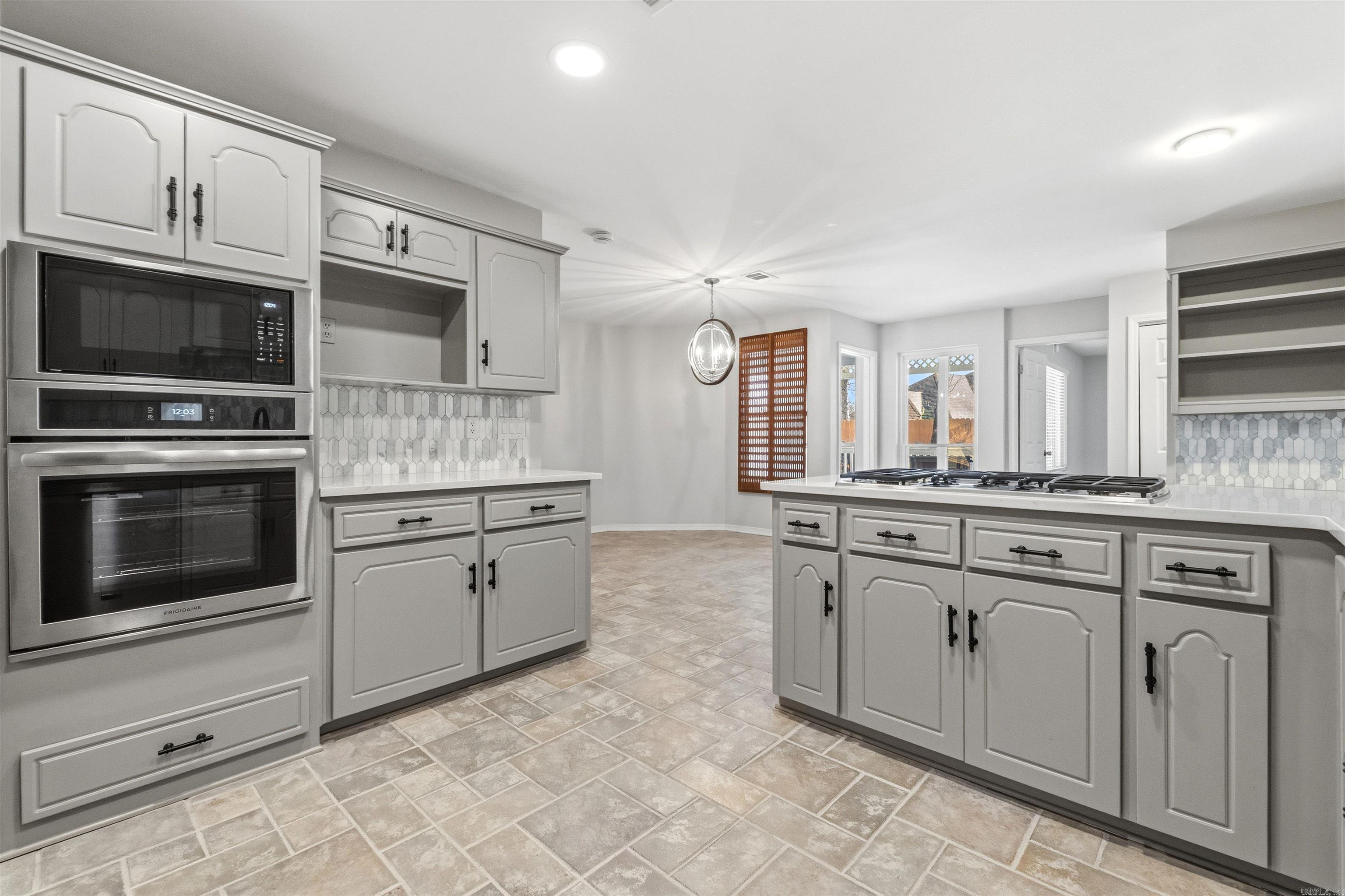 1 Club Ct  Jacksonville, AR