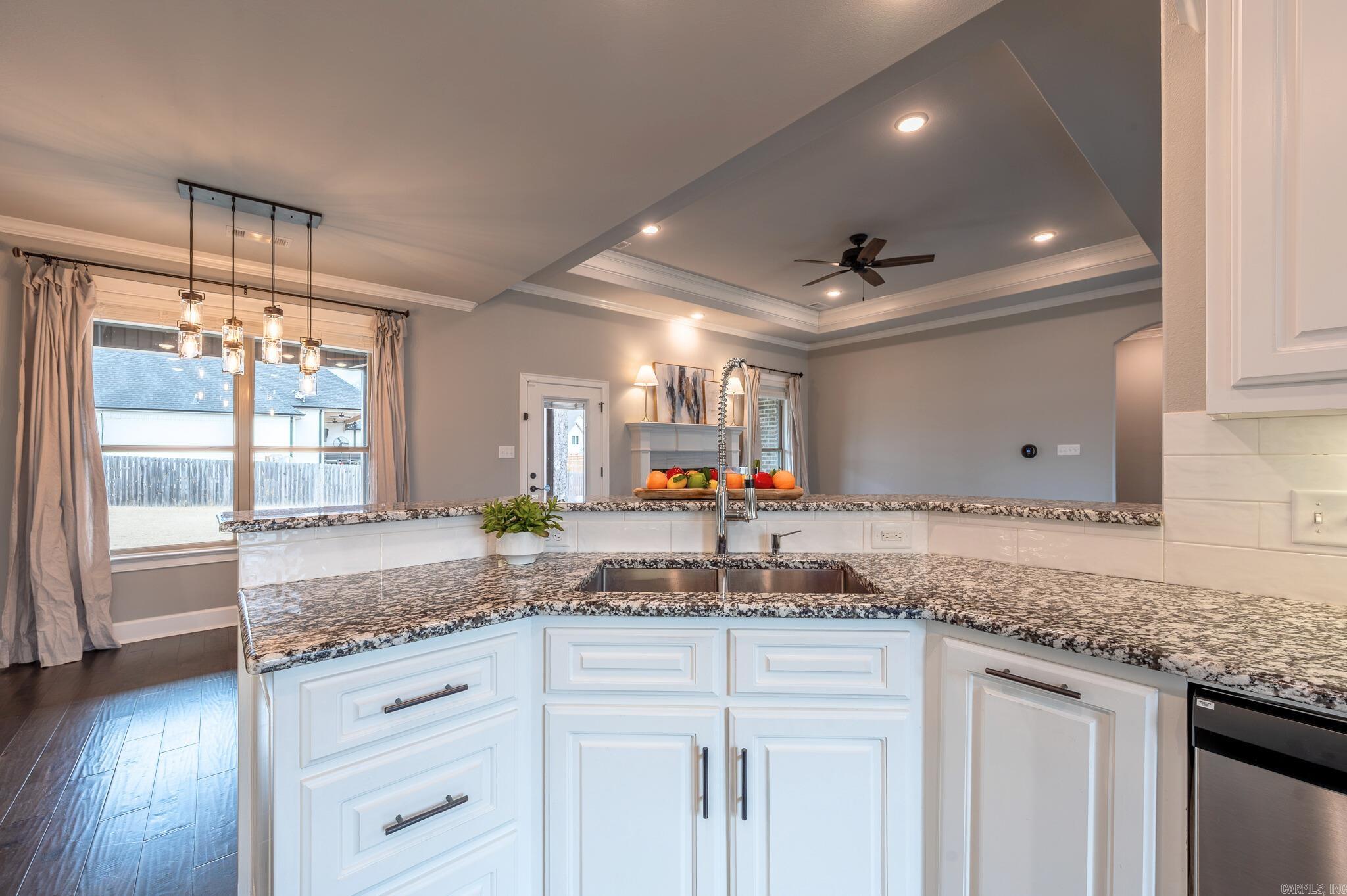 933 Millers Glen  Sherwood, AR