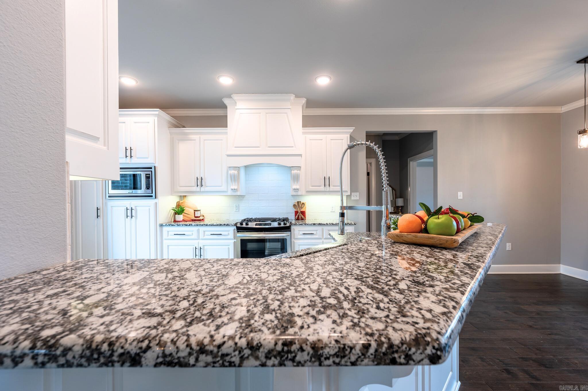 933 Millers Glen  Sherwood, AR