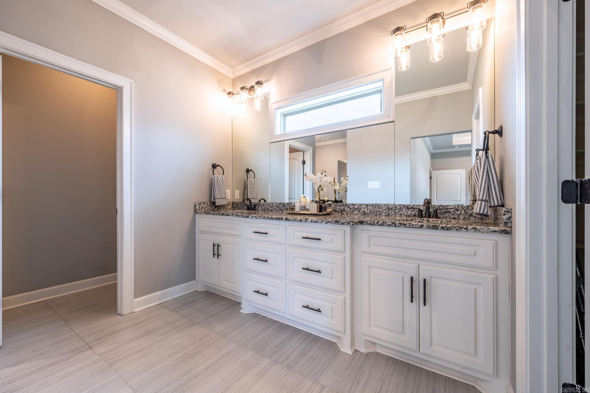 933 Millers Glen  Sherwood, AR