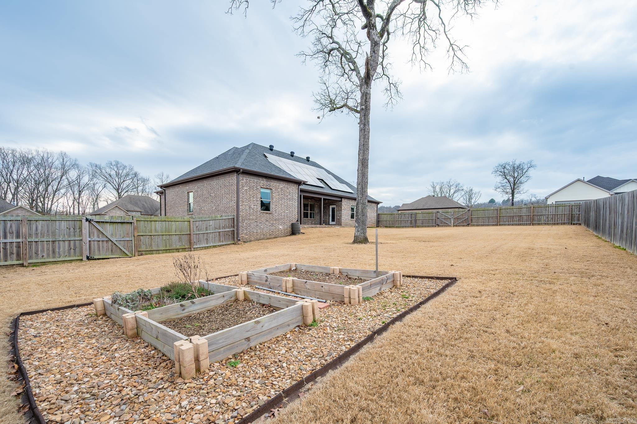 933 Millers Glen  Sherwood, AR