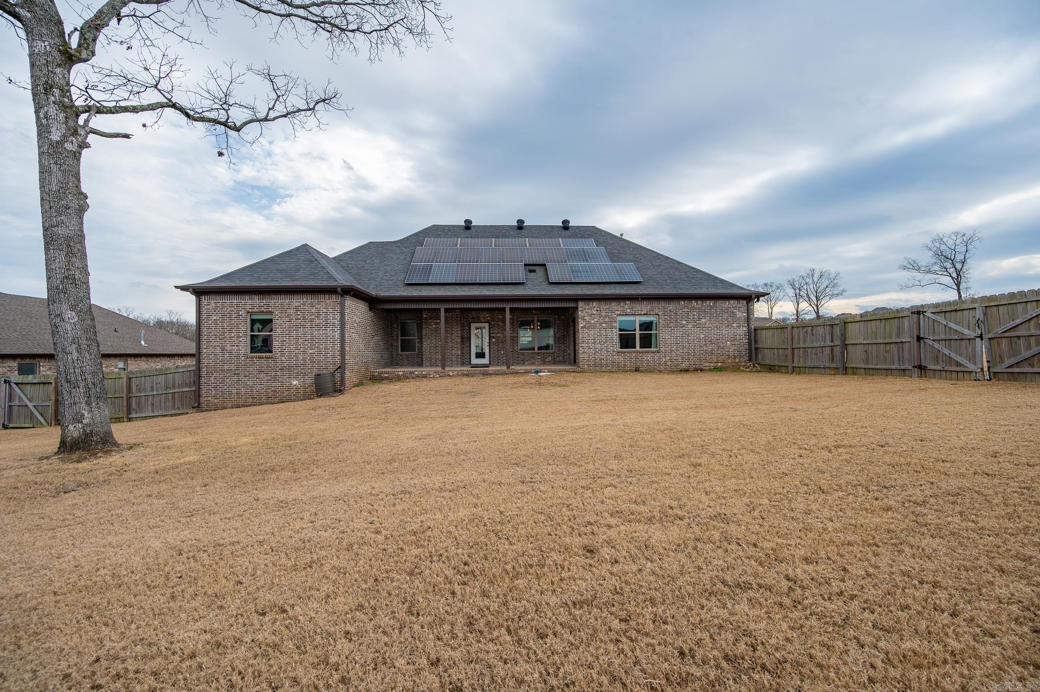 933 Millers Glen  Sherwood, AR