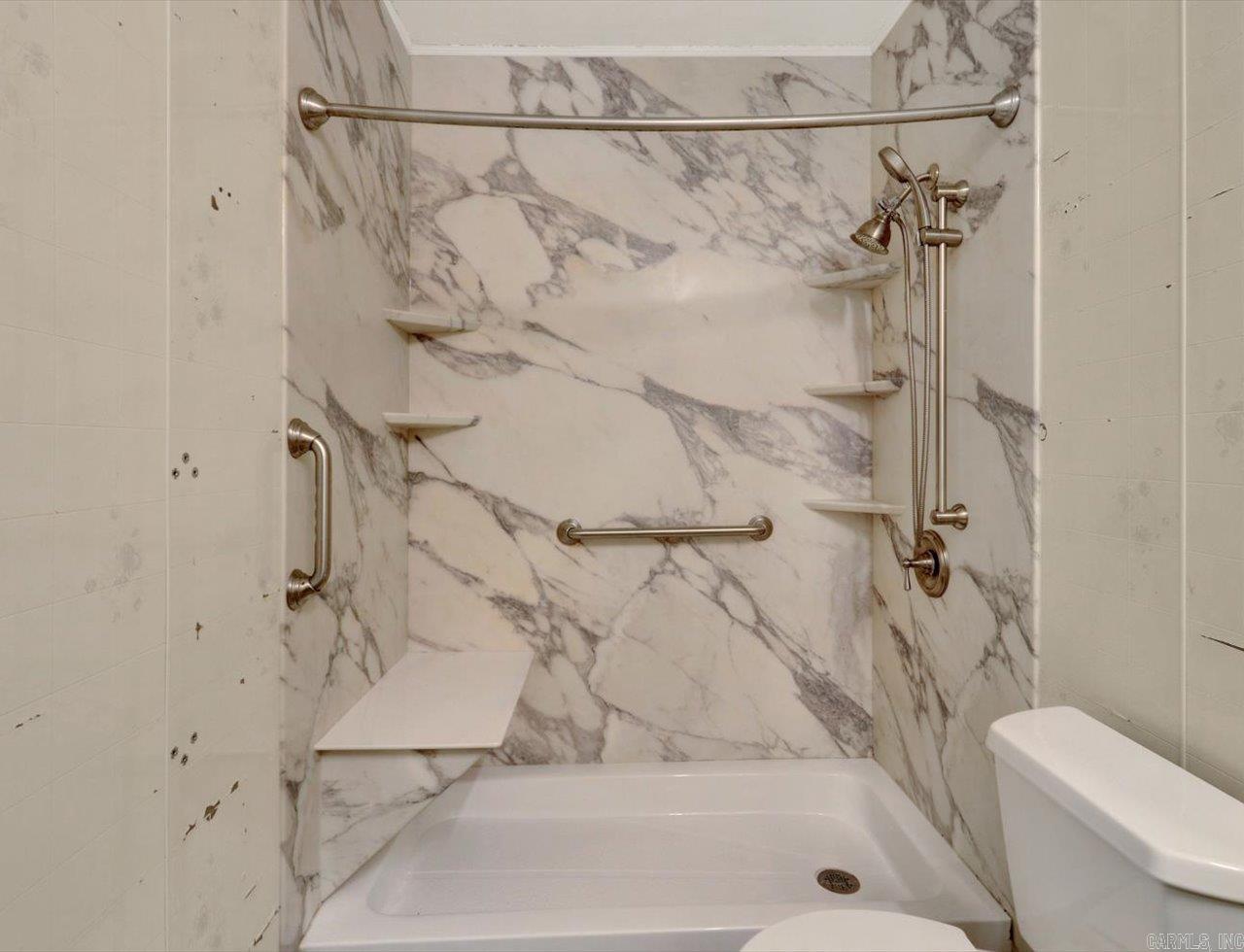 377 Valley Acres  Hot Springs, AR